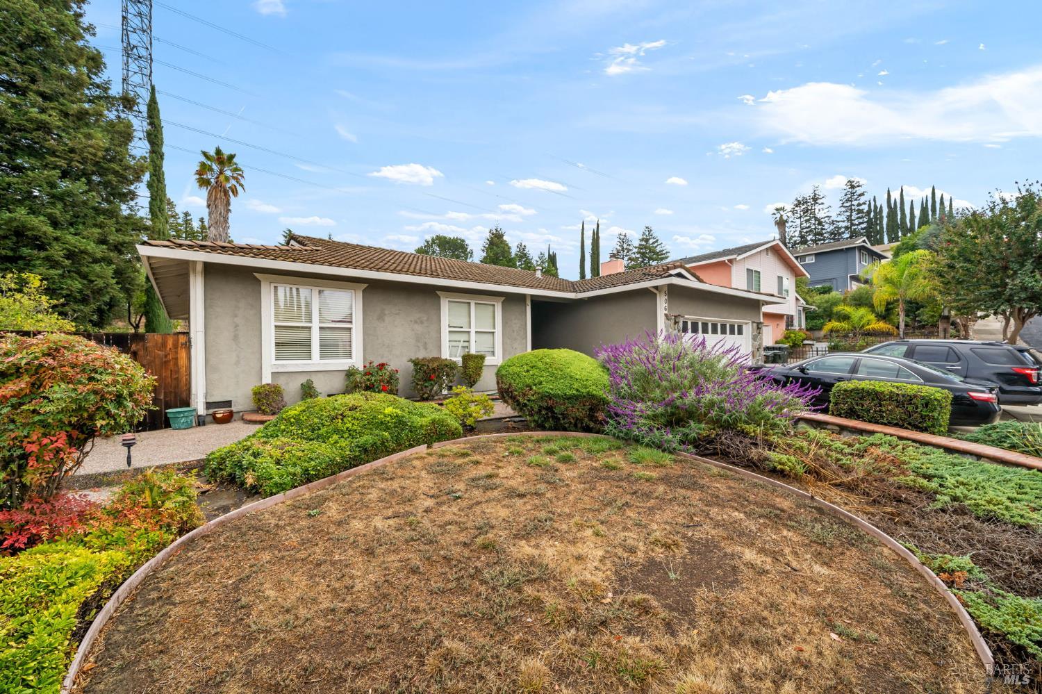 Detail Gallery Image 4 of 36 For 506 Midway Ct, Martinez,  CA 94553 - 3 Beds | 2 Baths