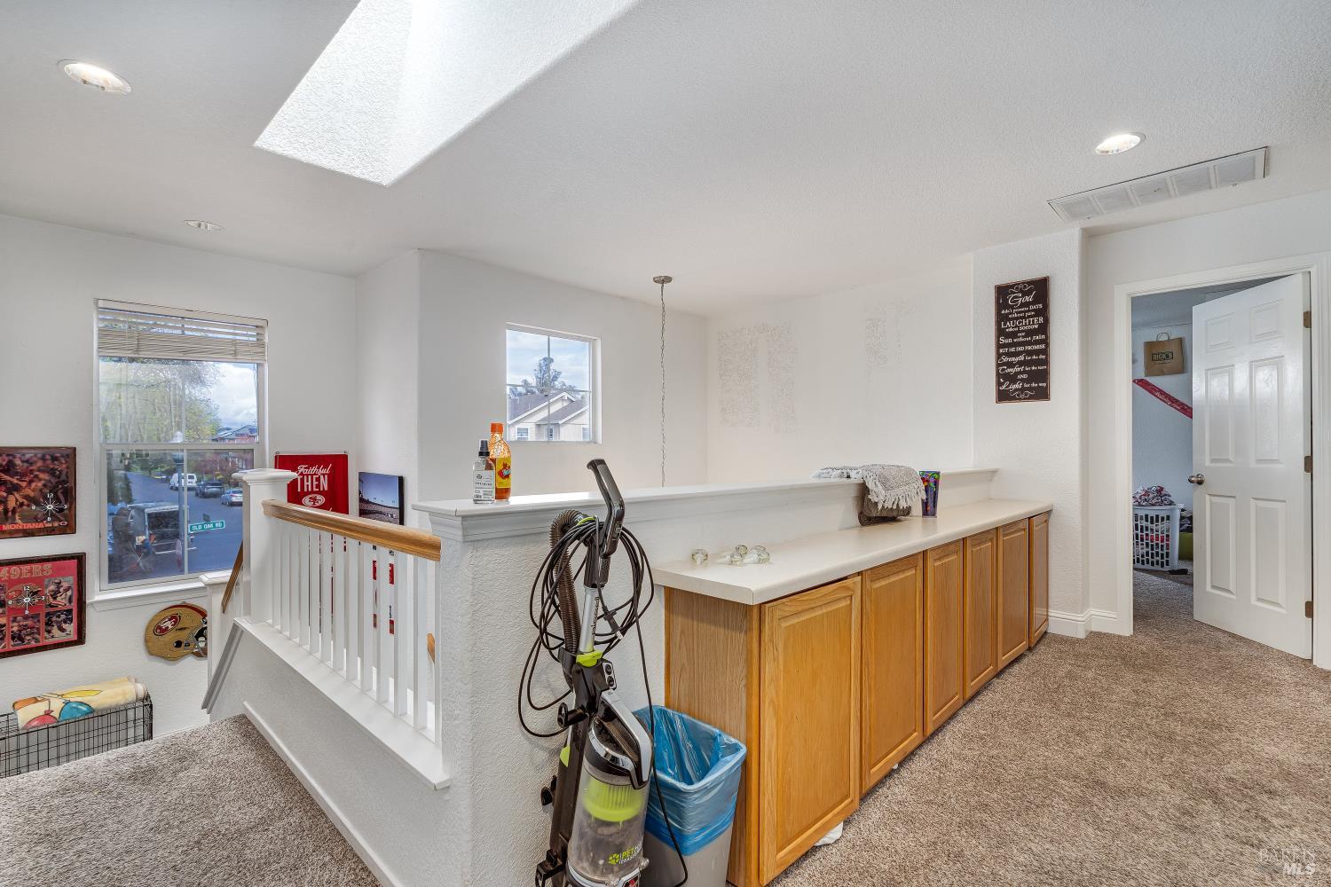 Detail Gallery Image 17 of 34 For 8843 Oakfield Ln, Windsor,  CA 95492 - 3 Beds | 2/1 Baths