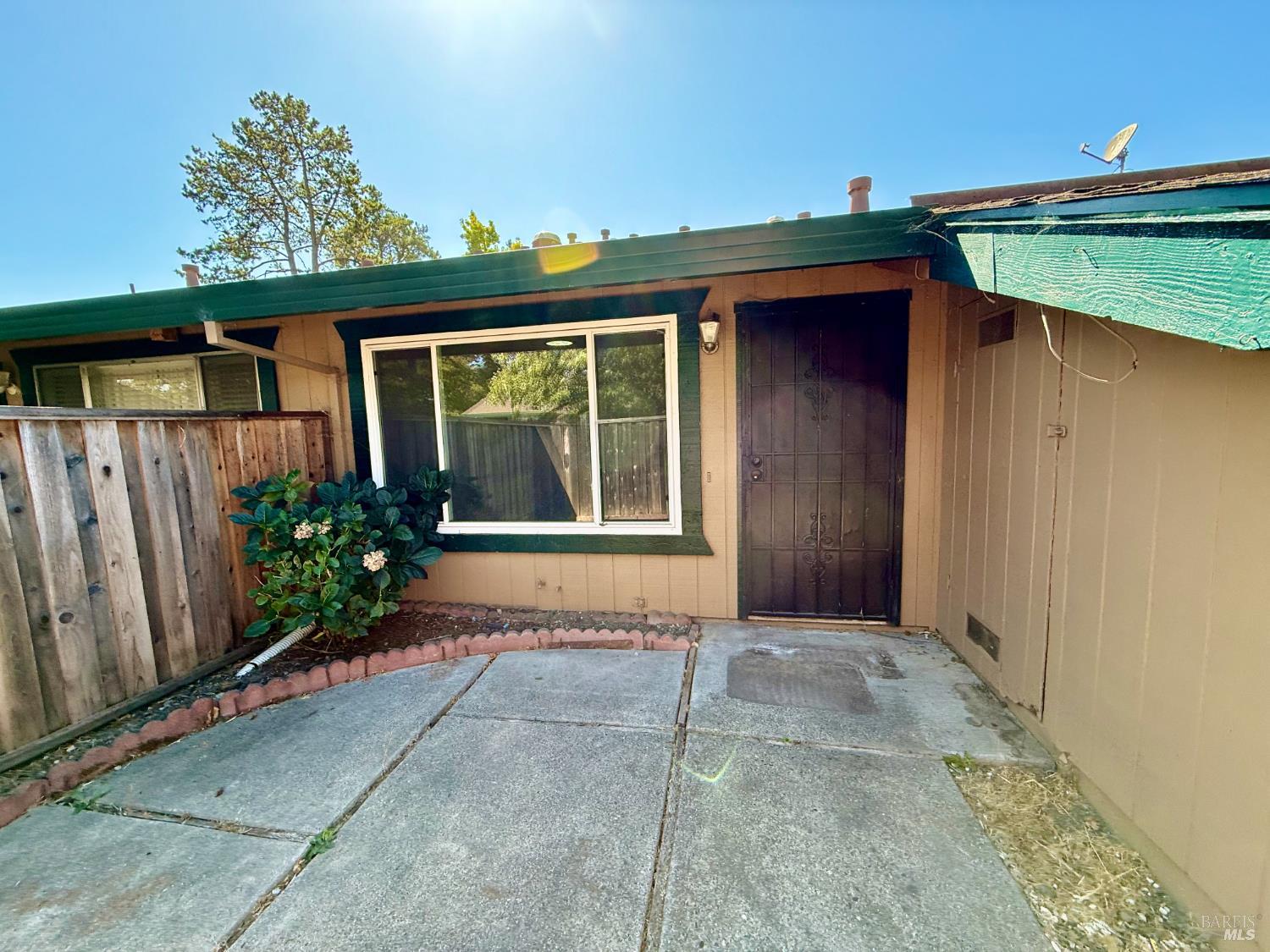 Detail Gallery Image 5 of 12 For 293 Lincoln Ave, Cotati,  CA 94931 - 2 Beds | 1 Baths