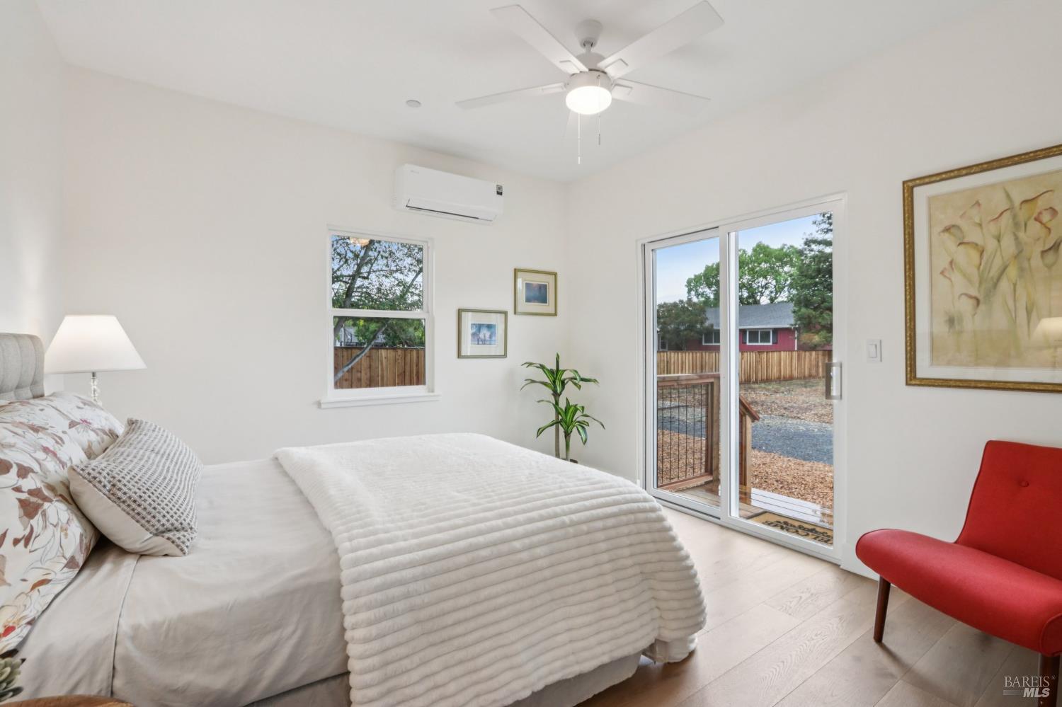 Detail Gallery Image 15 of 31 For 2575 Fremont Dr, Sonoma,  CA 95476 - 2 Beds | 2 Baths