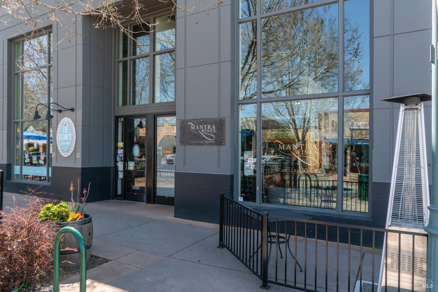 Detail Gallery Image 16 of 21 For 306 Silvio Ln, Novato,  CA 94947 - 2 Beds | 1 Baths