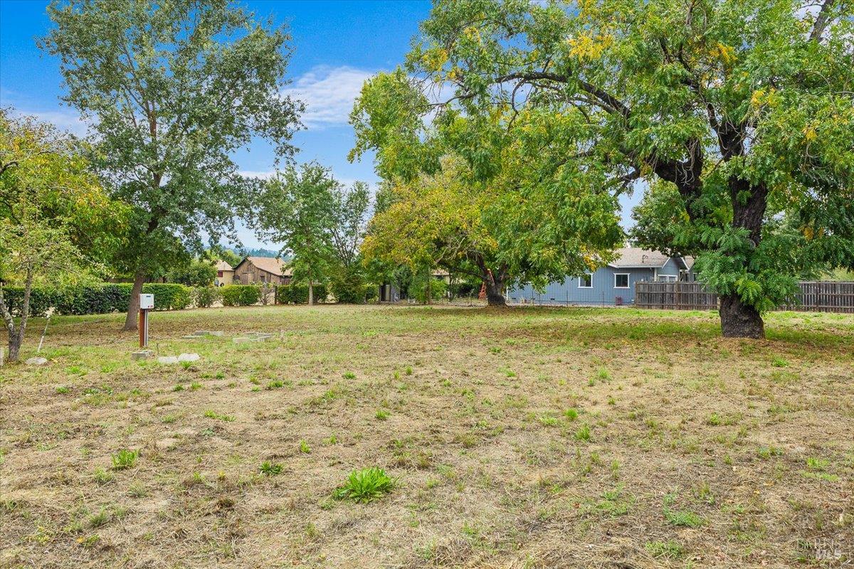 Detail Gallery Image 27 of 40 For 199 W Matheson St, Healdsburg,  CA 95448 - 3 Beds | 1 Baths