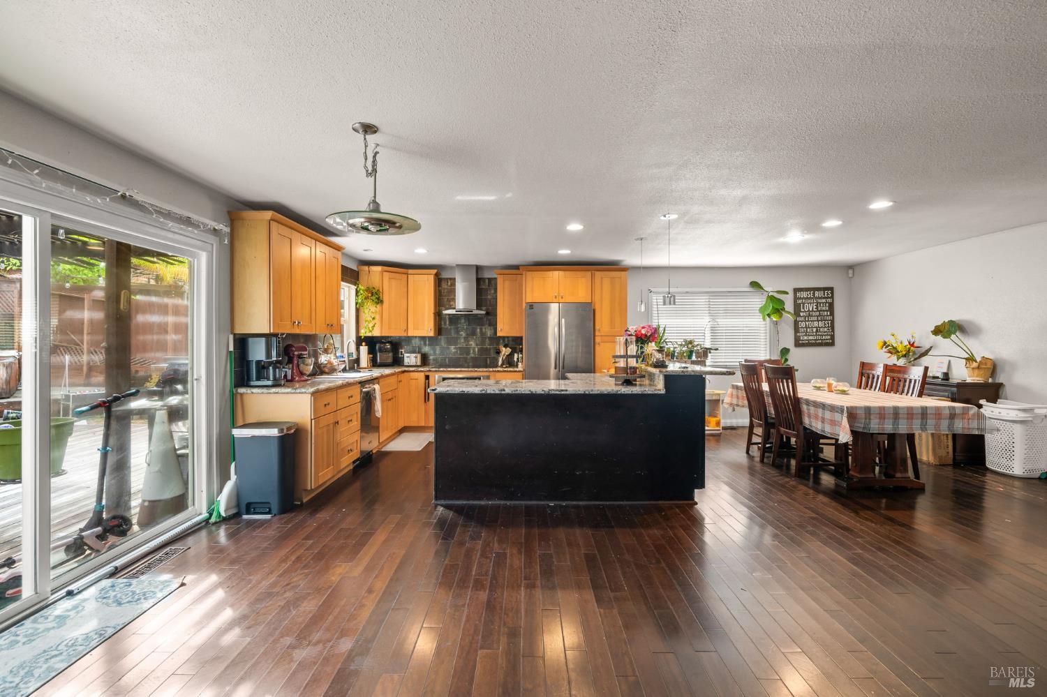 Detail Gallery Image 20 of 36 For 506 Midway Ct, Martinez,  CA 94553 - 3 Beds | 2 Baths