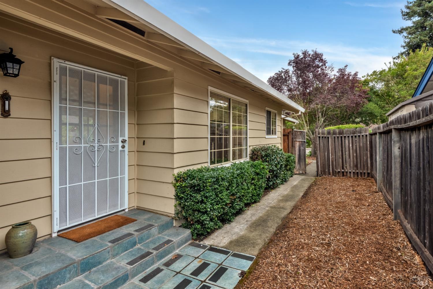 Detail Gallery Image 35 of 37 For 2158 Rivera Dr, Santa Rosa,  CA 95409 - 3 Beds | 2 Baths