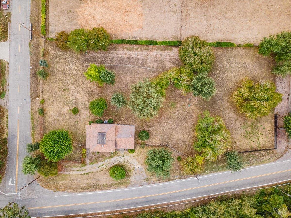 Detail Gallery Image 32 of 40 For 199 W Matheson St, Healdsburg,  CA 95448 - 3 Beds | 1 Baths