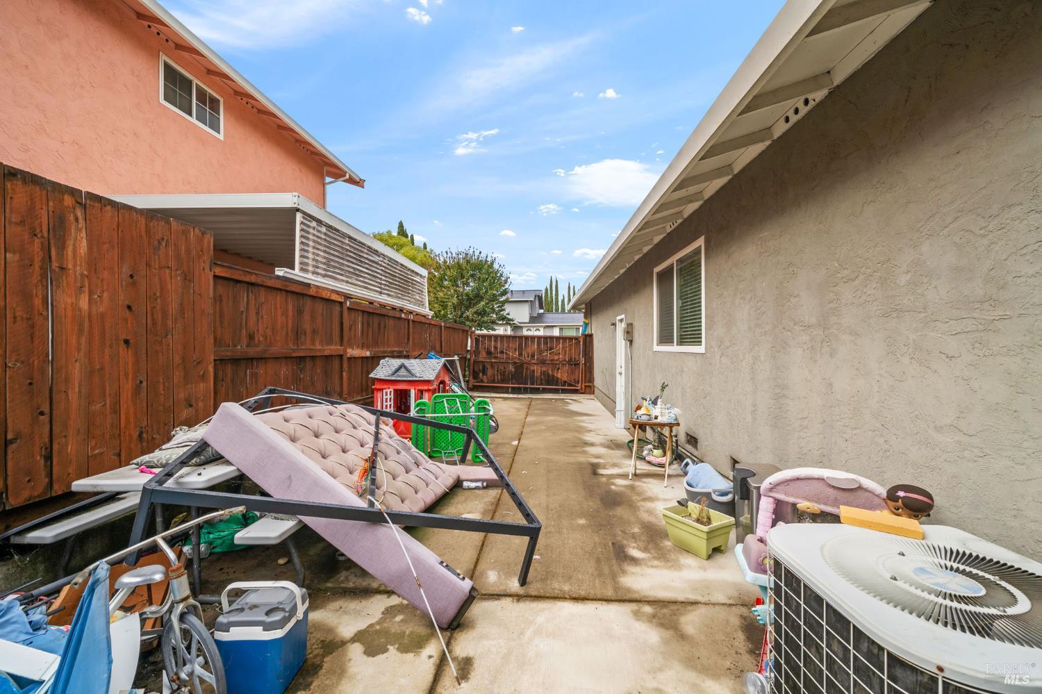 Detail Gallery Image 36 of 36 For 506 Midway Ct, Martinez,  CA 94553 - 3 Beds | 2 Baths