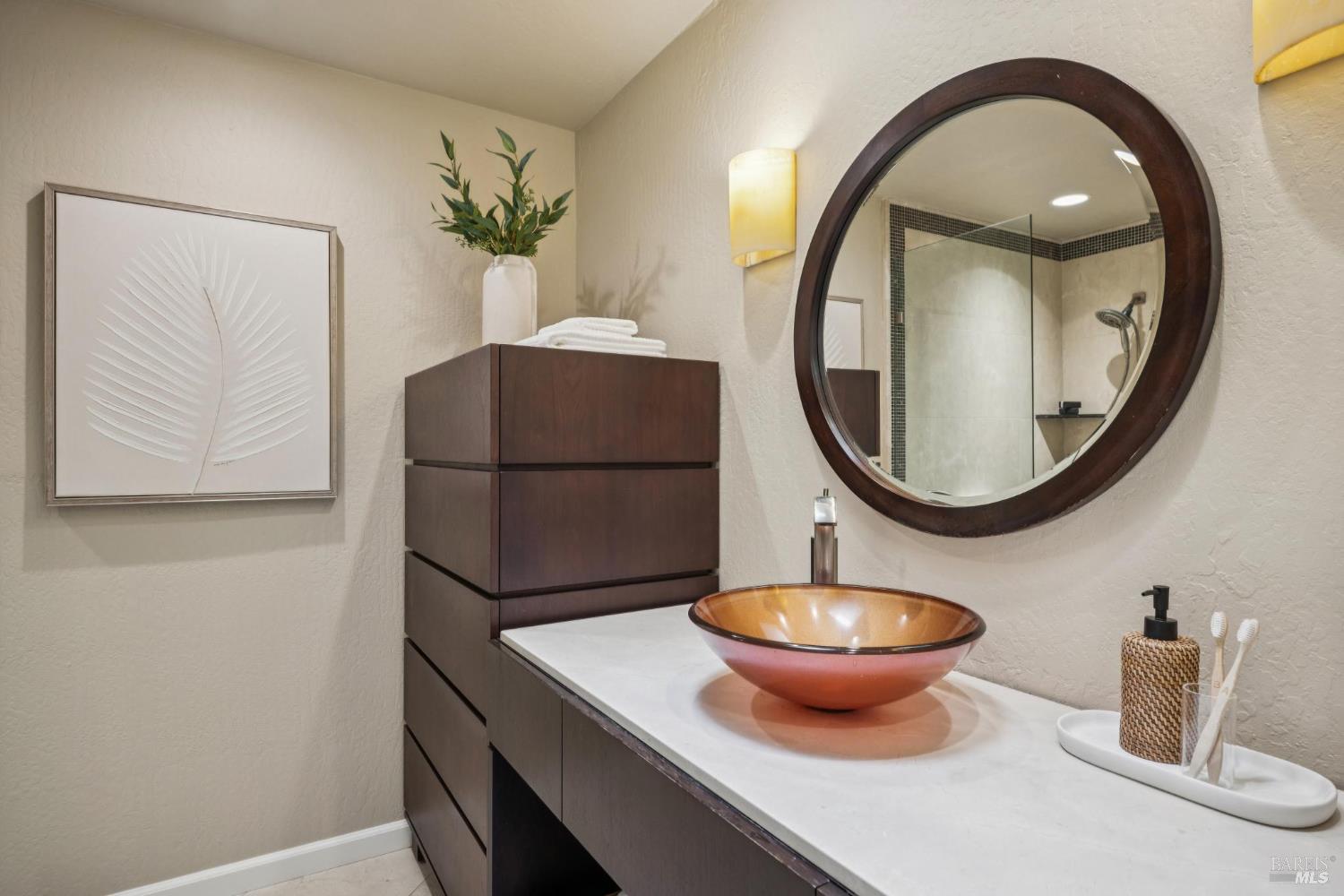 Detail Gallery Image 24 of 52 For 20 Porto Bello Dr, San Rafael,  CA 94901 - 2 Beds | 2 Baths