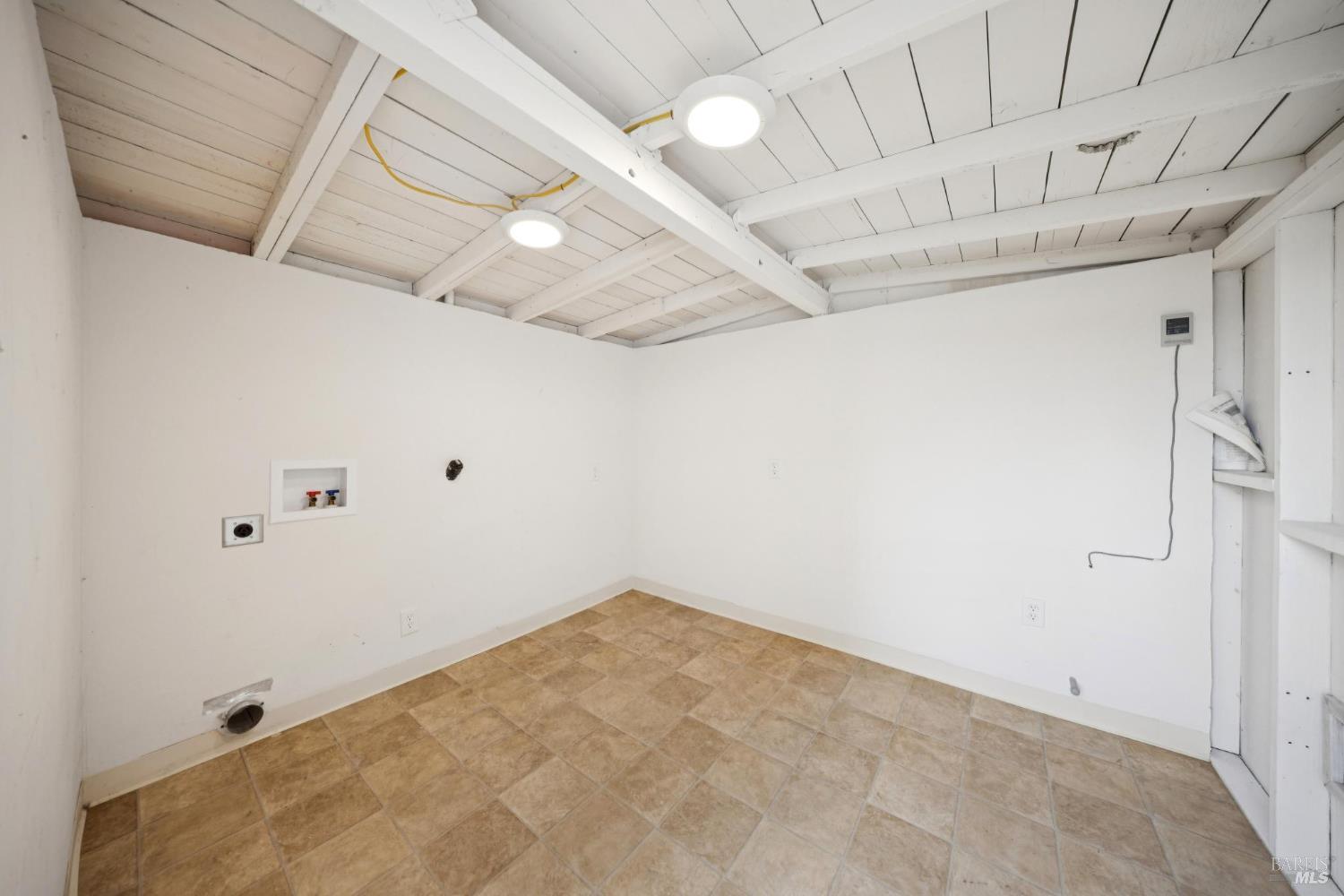 Detail Gallery Image 22 of 27 For 177 Oak Dr, San Rafael,  CA 94901 - 1 Beds | 1 Baths