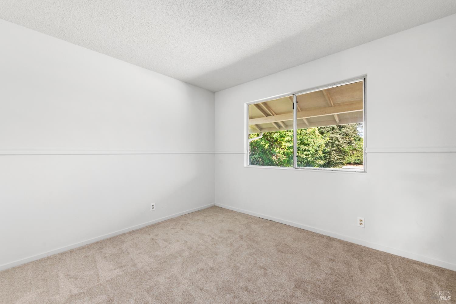 Detail Gallery Image 30 of 44 For 190 Fairview Dr, Vacaville,  CA 95687 - 4 Beds | 2 Baths