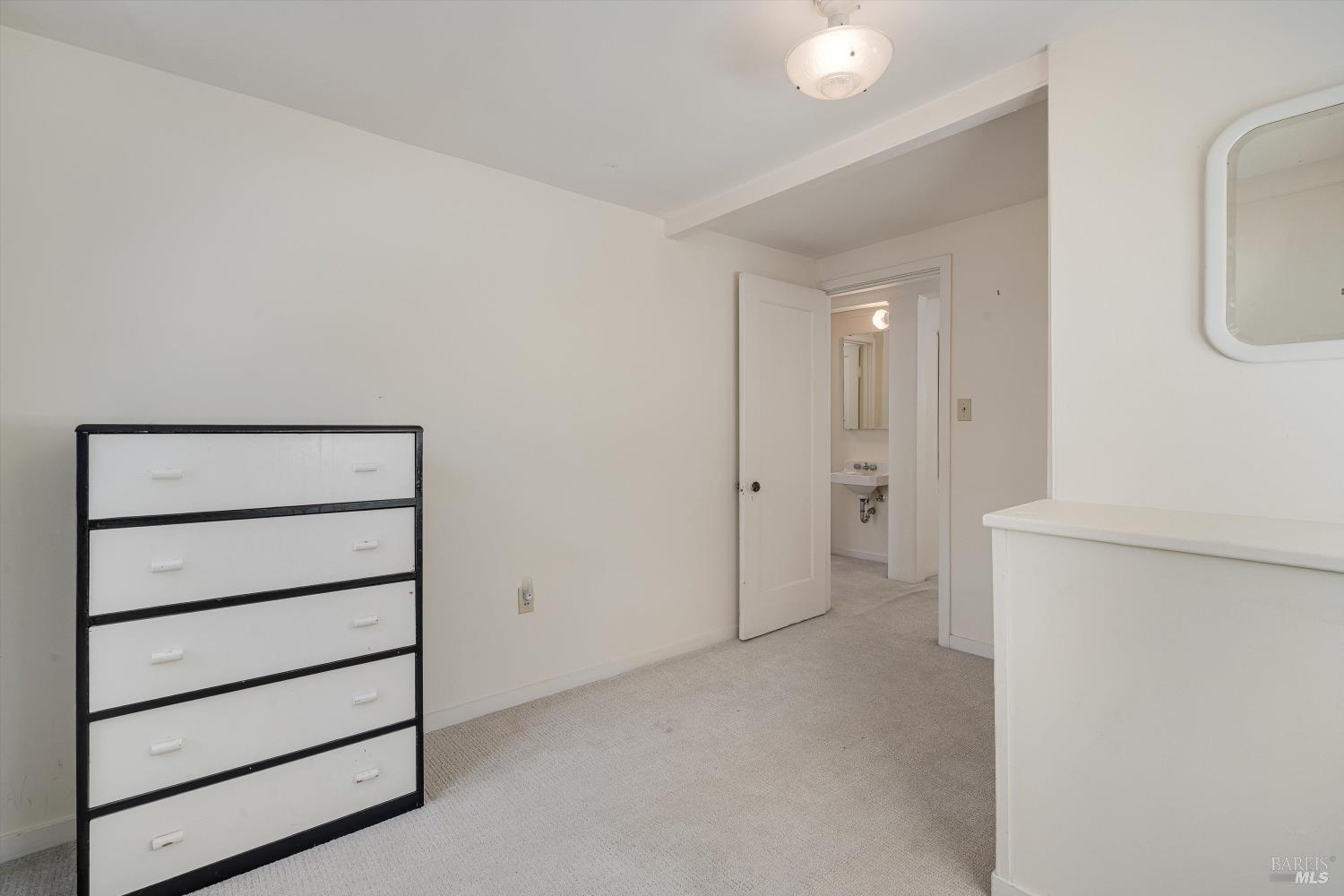 Detail Gallery Image 20 of 42 For 3200 Castle Rd, Sonoma,  CA 95476 - 6 Beds | 4 Baths