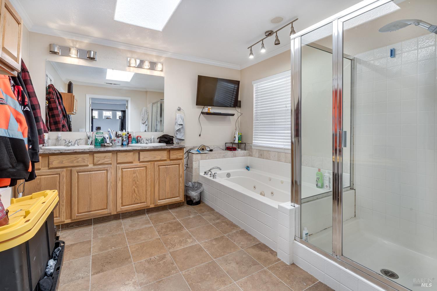 Detail Gallery Image 21 of 34 For 8843 Oakfield Ln, Windsor,  CA 95492 - 3 Beds | 2/1 Baths
