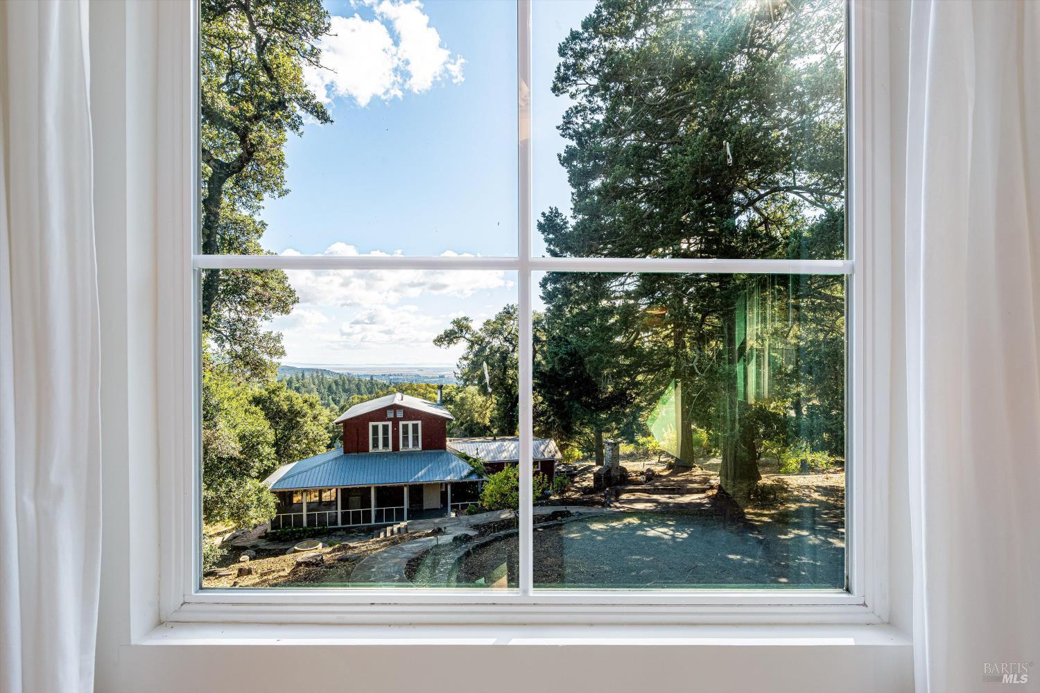 Detail Gallery Image 34 of 42 For 3200 Castle Rd, Sonoma,  CA 95476 - 6 Beds | 4 Baths