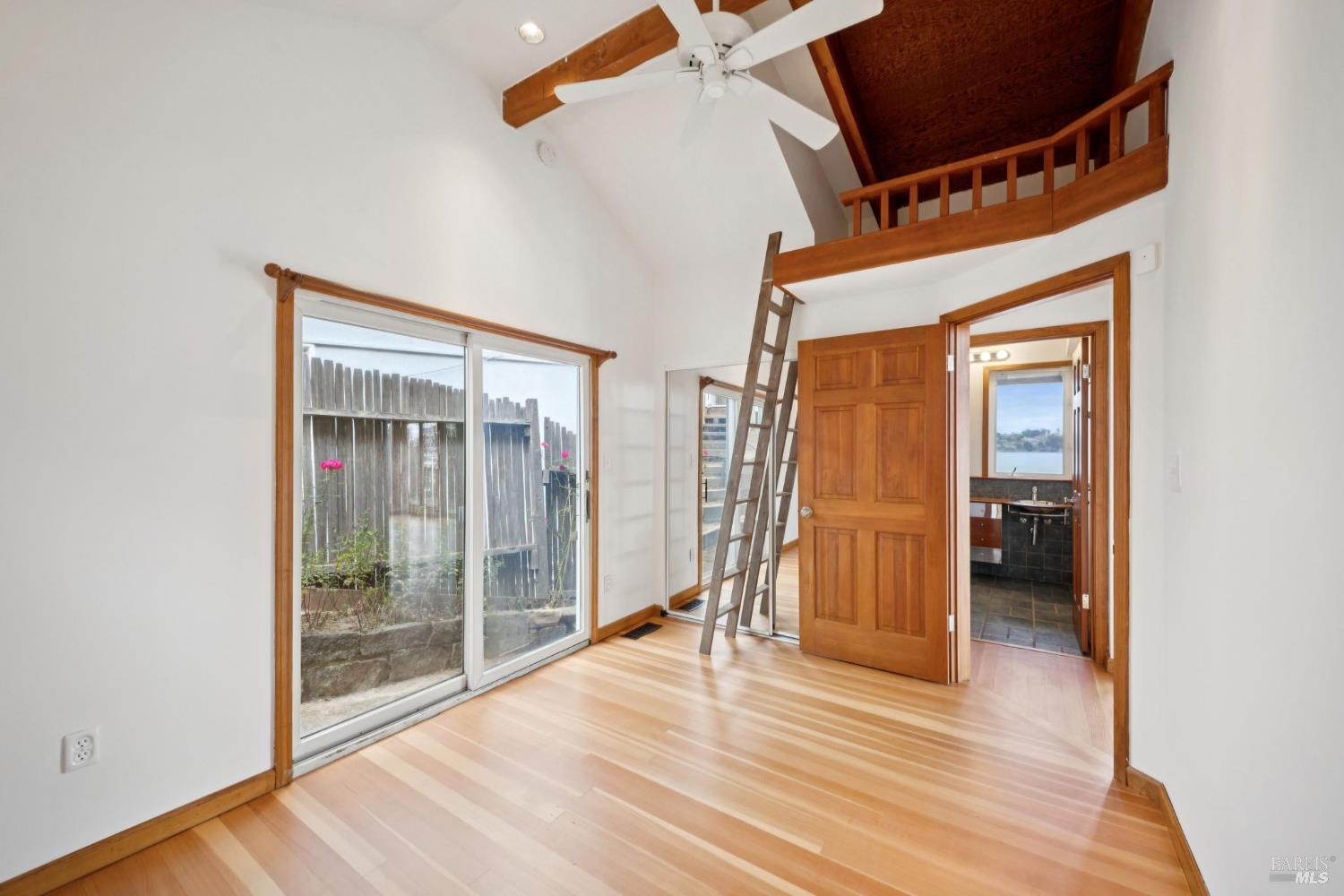 Detail Gallery Image 17 of 27 For 177 Oak Dr, San Rafael,  CA 94901 - 1 Beds | 1 Baths