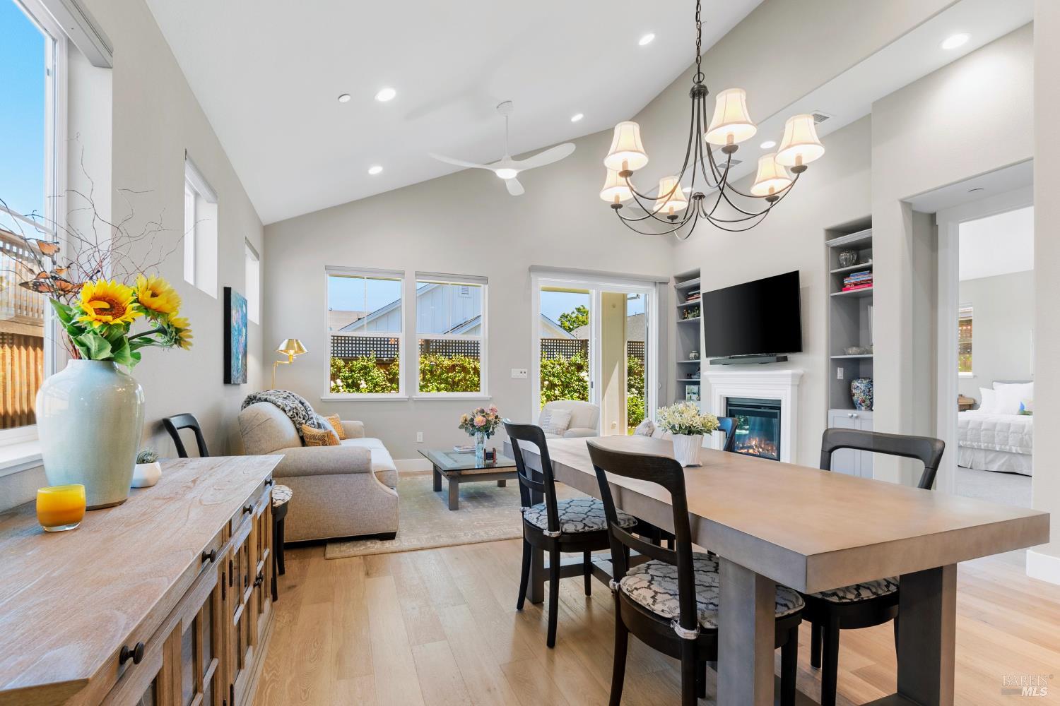 Detail Gallery Image 11 of 41 For 62 Winedale Ln, Napa,  CA 94558 - 3 Beds | 2 Baths