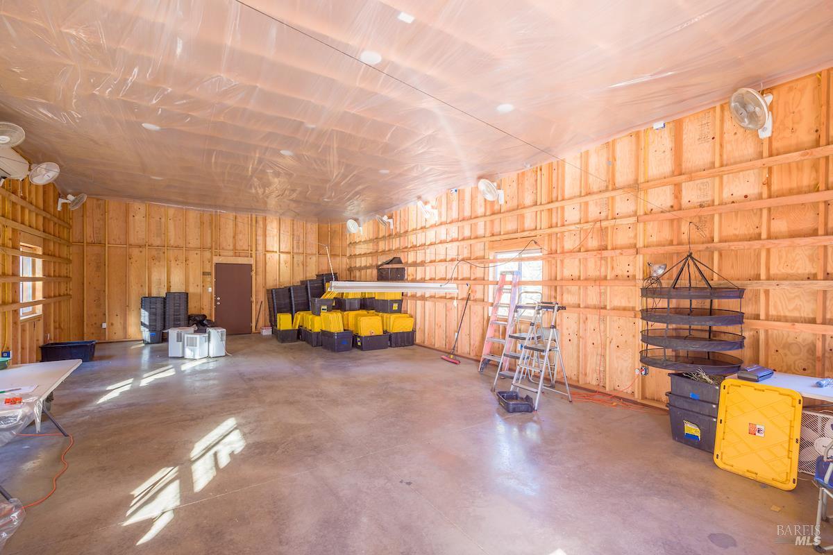 Detail Gallery Image 23 of 33 For 25996 String Creek Rd, Willits,  CA 95490 - 3 Beds | 1 Baths