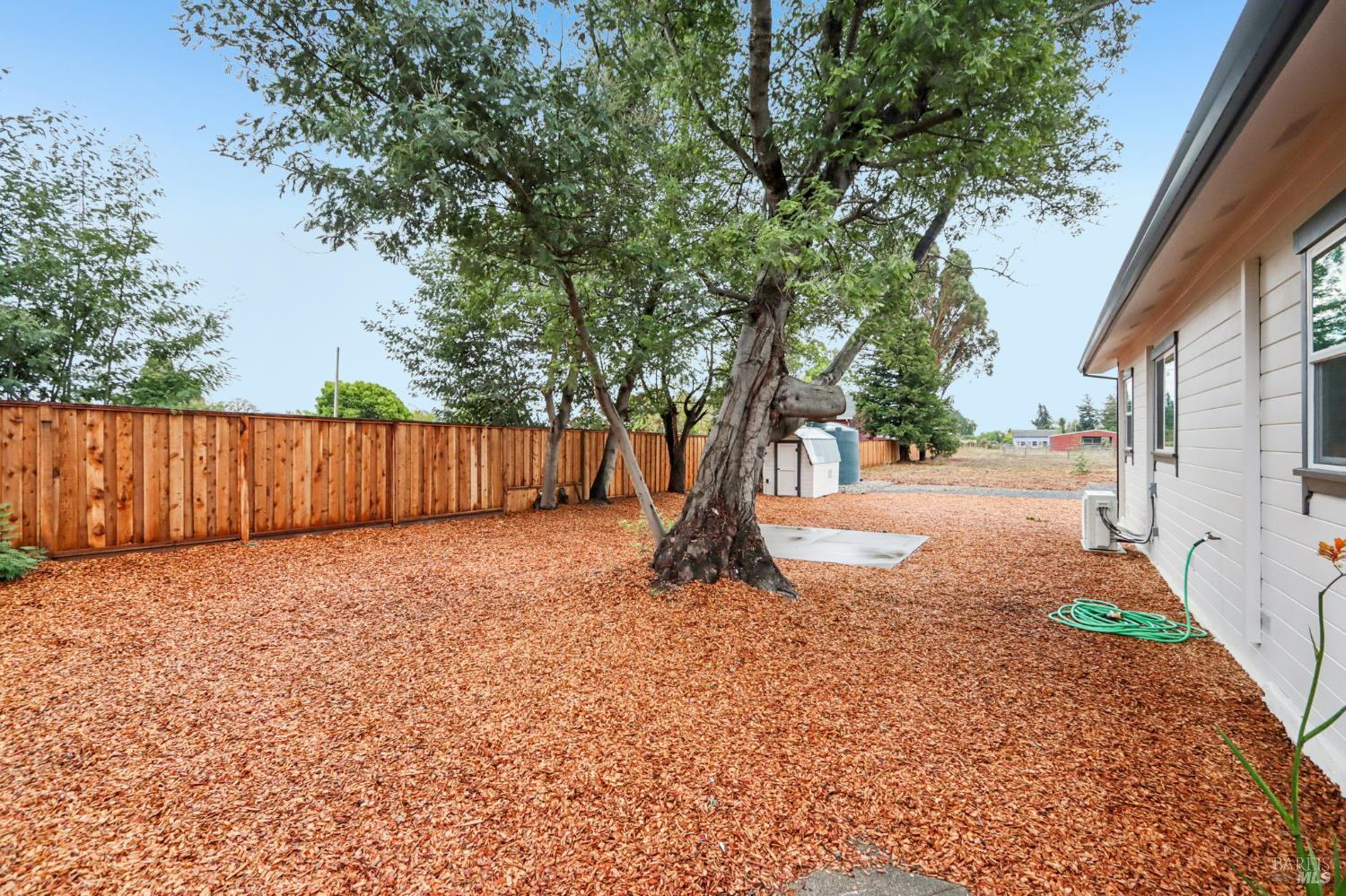 Detail Gallery Image 28 of 31 For 2575 Fremont Dr, Sonoma,  CA 95476 - 2 Beds | 2 Baths