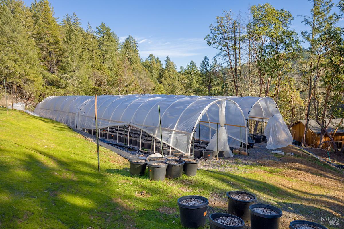 Detail Gallery Image 30 of 33 For 25996 String Creek Rd, Willits,  CA 95490 - 3 Beds | 1 Baths