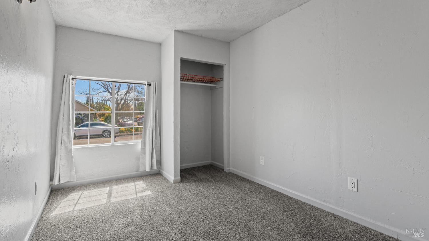 Detail Gallery Image 18 of 37 For 2571 Sunrise Dr, Fairfield,  CA 94533 - 4 Beds | 2 Baths