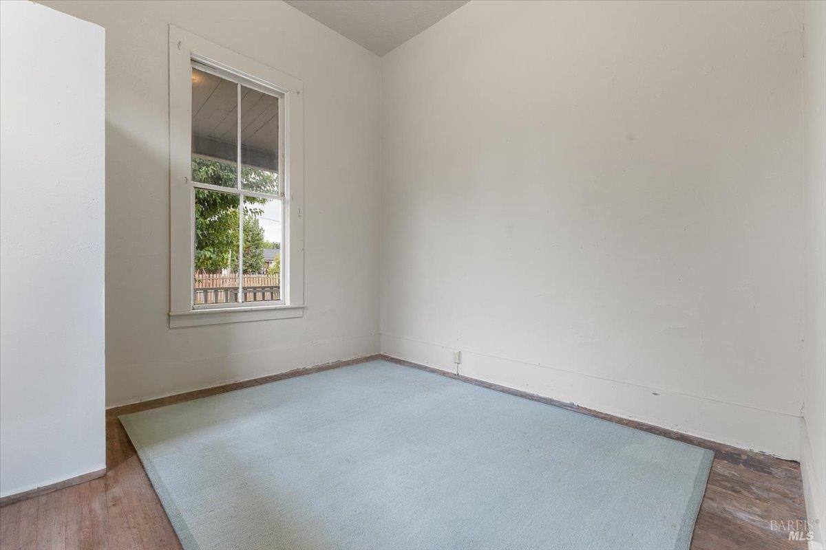 Detail Gallery Image 10 of 40 For 199 W Matheson St, Healdsburg,  CA 95448 - 3 Beds | 1 Baths