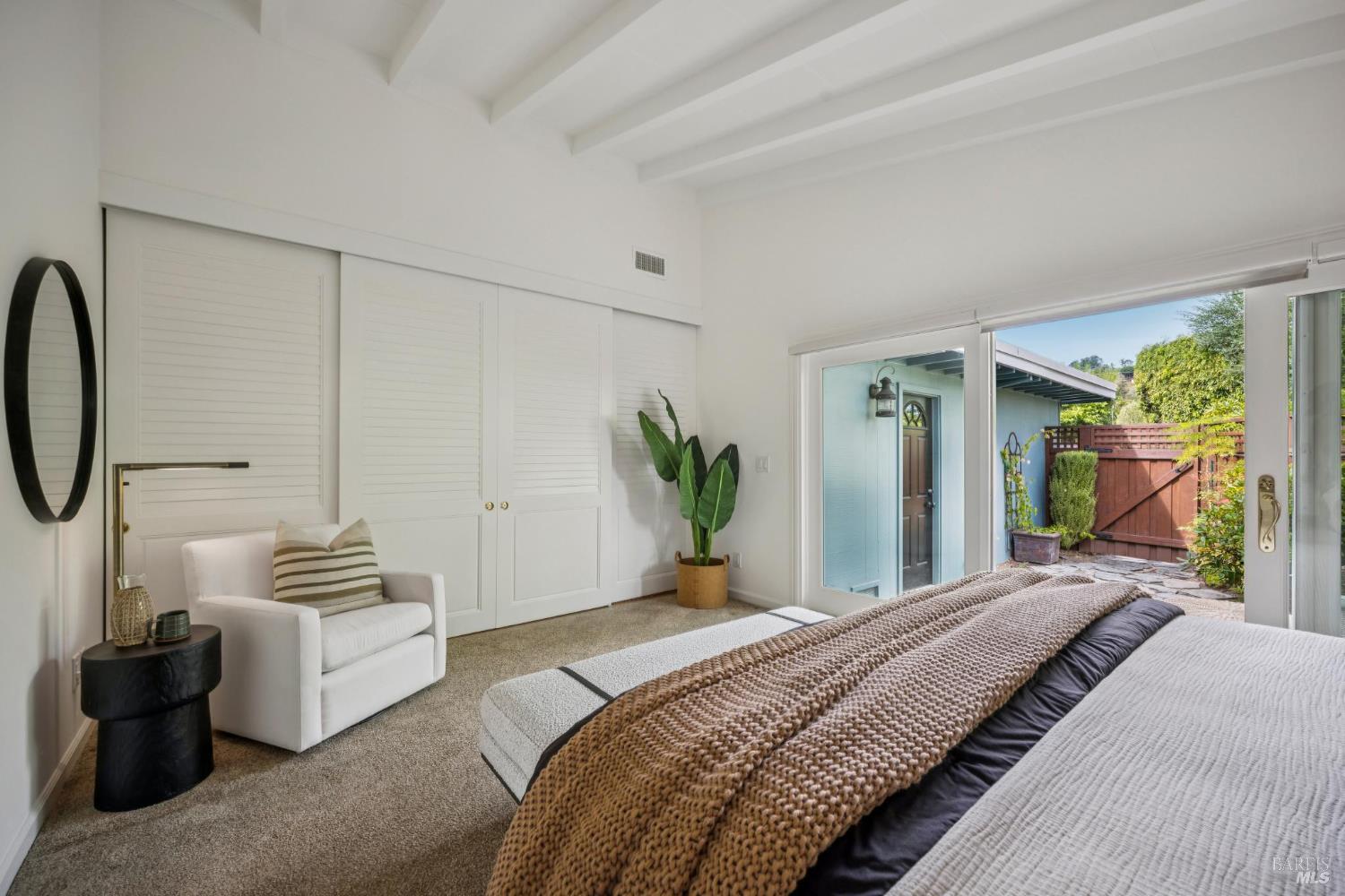 Detail Gallery Image 19 of 52 For 20 Porto Bello Dr, San Rafael,  CA 94901 - 2 Beds | 2 Baths