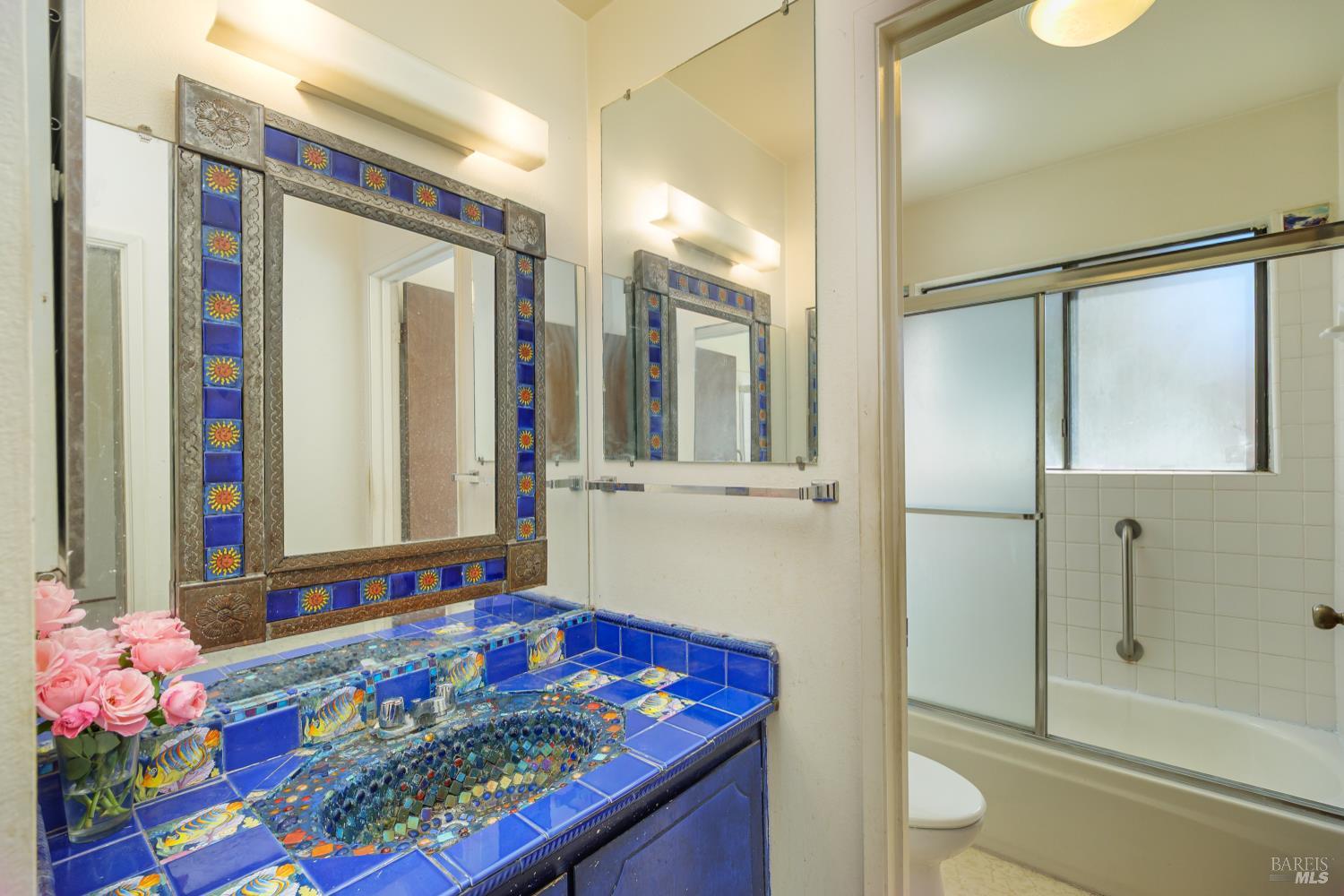 Detail Gallery Image 13 of 21 For 306 Silvio Ln, Novato,  CA 94947 - 2 Beds | 1 Baths