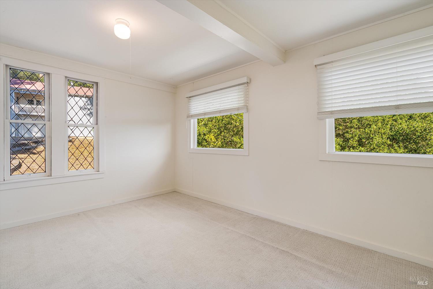 Detail Gallery Image 21 of 42 For 3200 Castle Rd, Sonoma,  CA 95476 - 6 Beds | 4 Baths