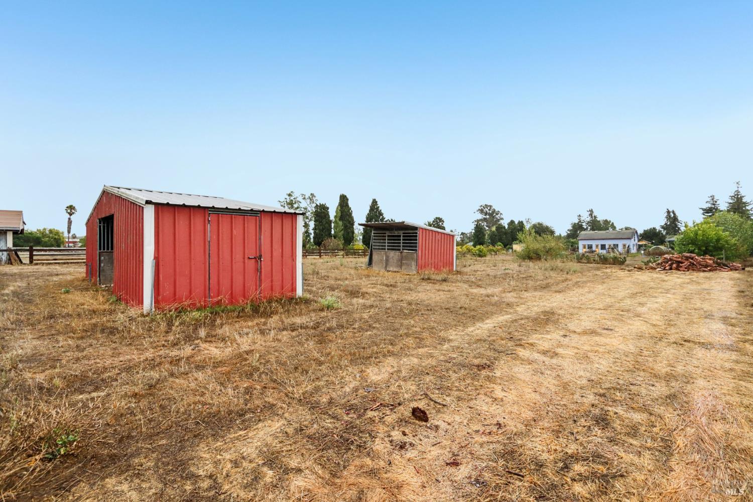 Detail Gallery Image 26 of 31 For 2575 Fremont Dr, Sonoma,  CA 95476 - 2 Beds | 2 Baths
