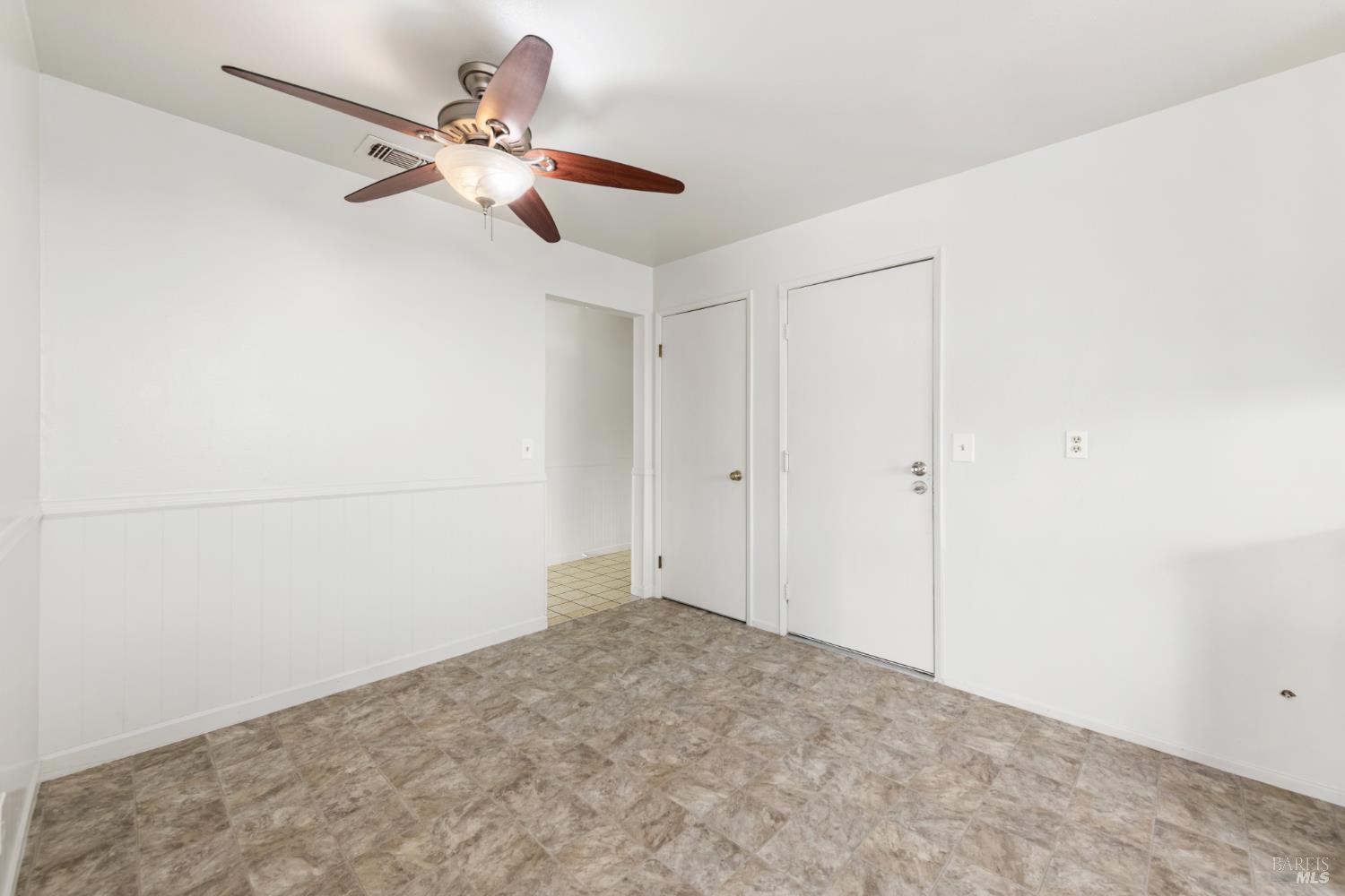 Detail Gallery Image 25 of 44 For 190 Fairview Dr, Vacaville,  CA 95687 - 4 Beds | 2 Baths