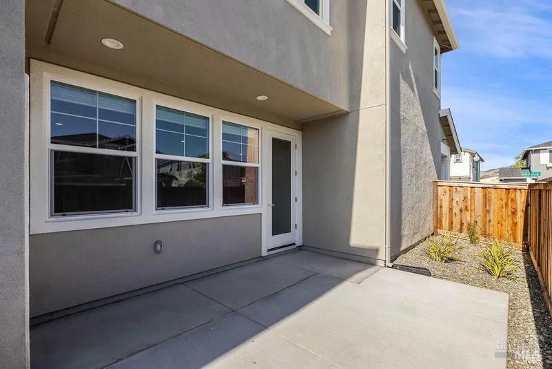 Detail Gallery Image 24 of 30 For 2716 Amora Cir, Santa Rosa,  CA 95407 - 3 Beds | 4/1 Baths