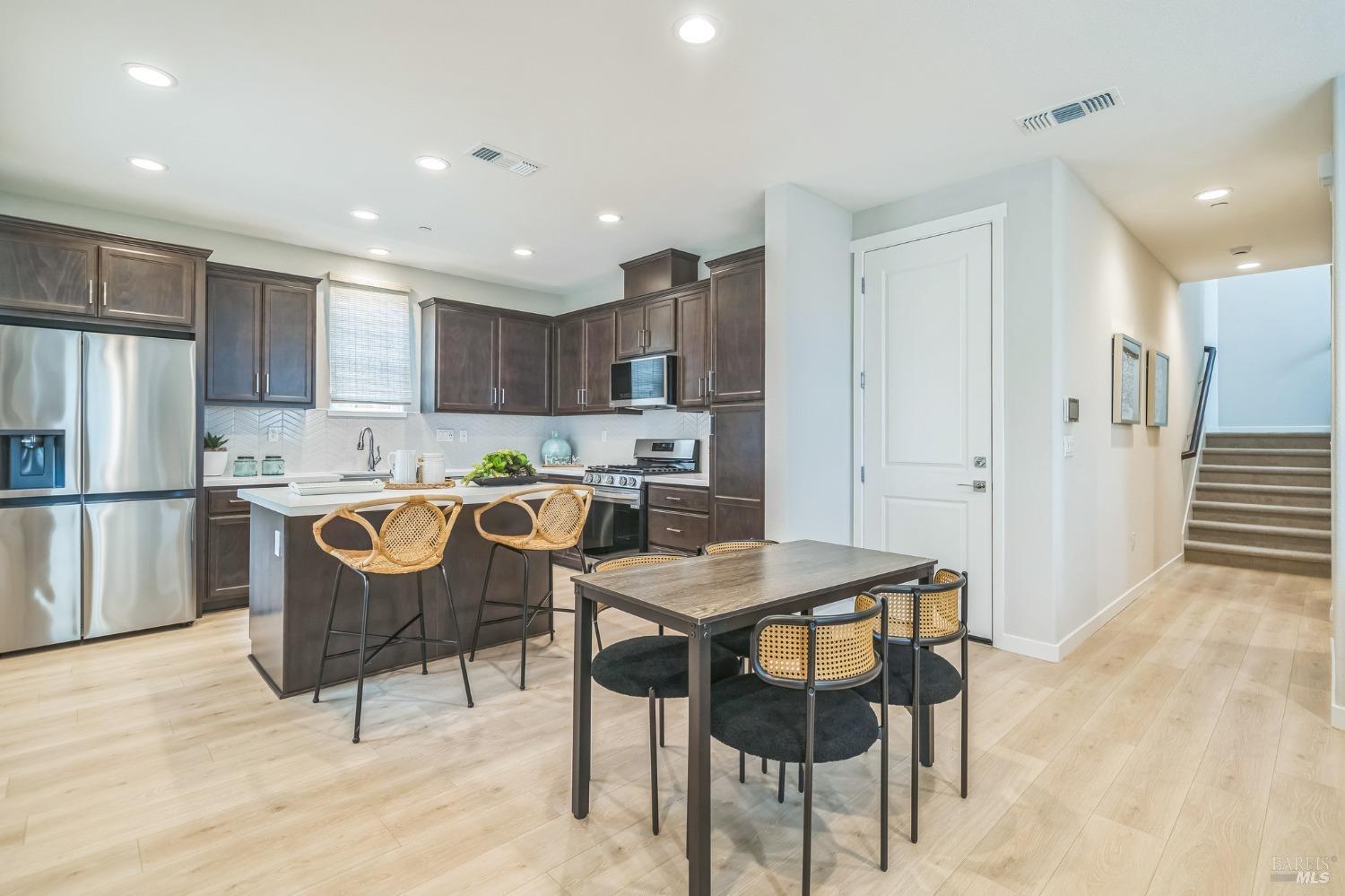 Detail Gallery Image 7 of 19 For 2324 Serenity Dr, Rio Vista,  CA 94571 - 2 Beds | 2/1 Baths