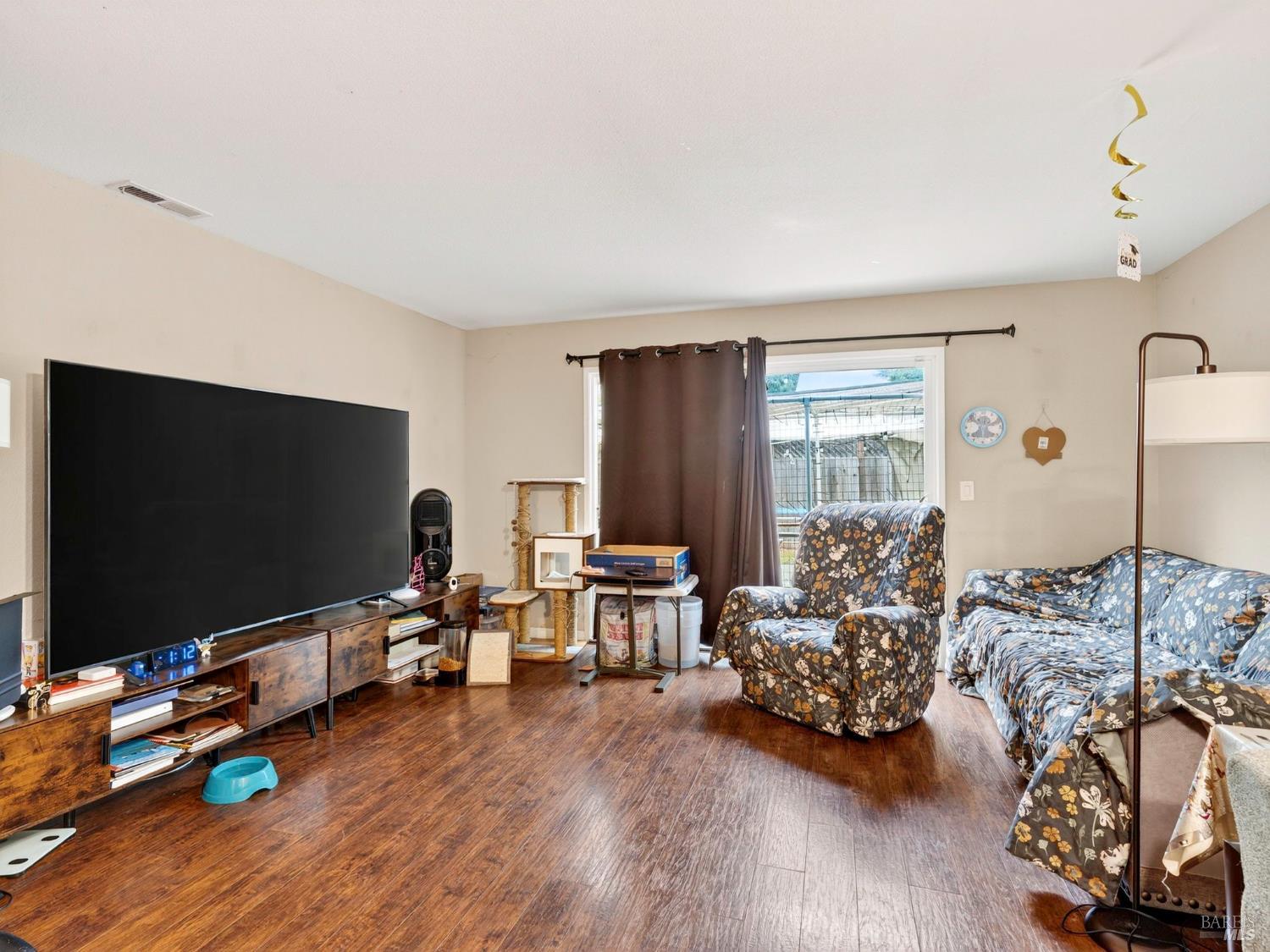 Detail Gallery Image 5 of 32 For 100 W 8th St, Santa Rosa,  CA 95401 - – Beds | – Baths