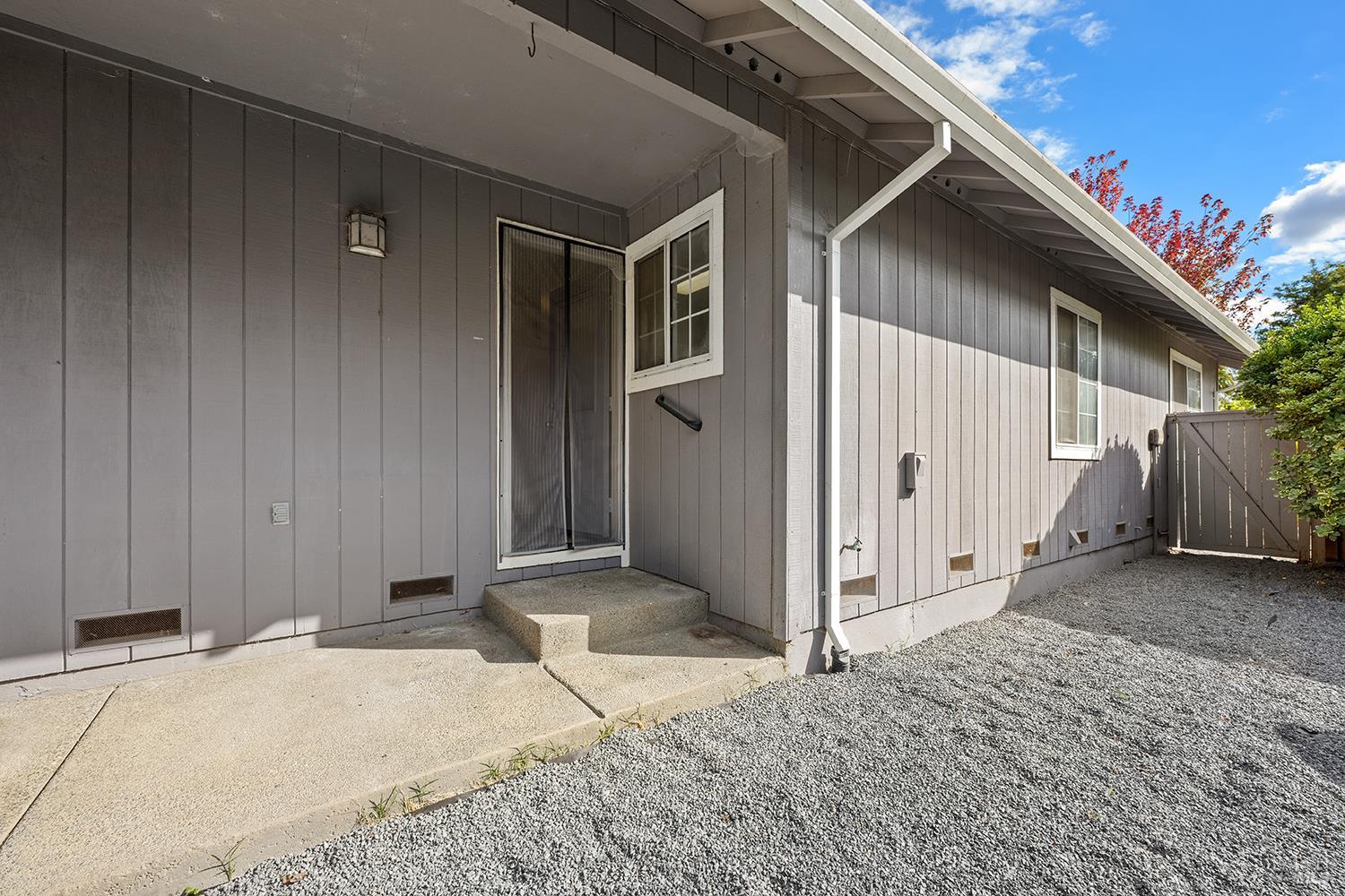 Detail Gallery Image 43 of 43 For 431 University St, Healdsburg,  CA 95448 - 4 Beds | 3 Baths