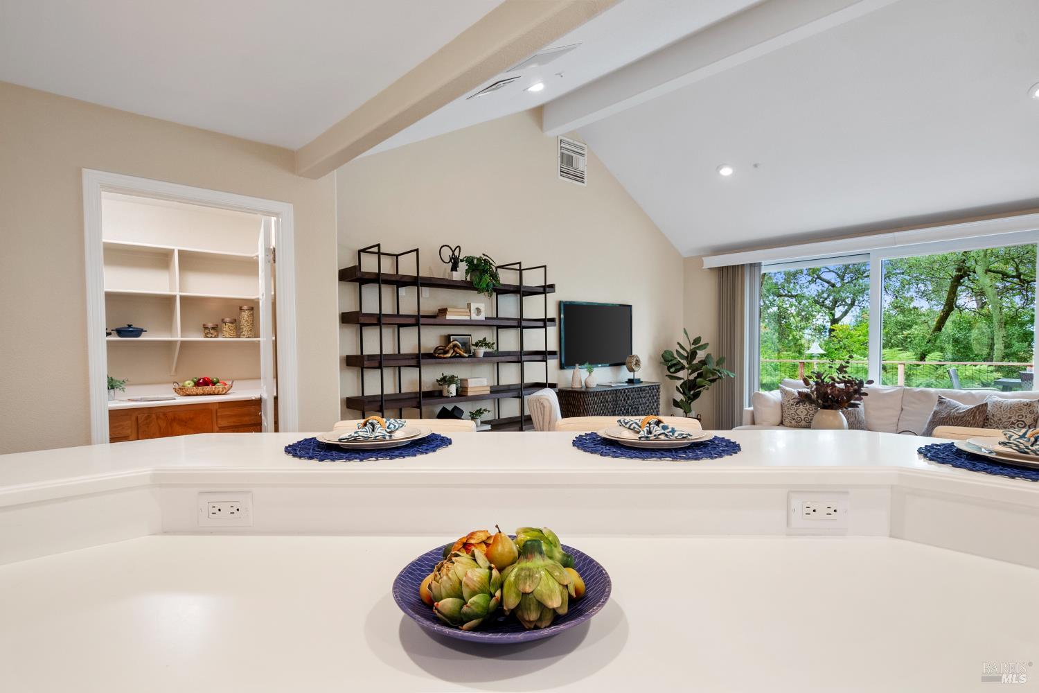 Detail Gallery Image 20 of 68 For 18 Tuscany Ct, Napa,  CA 94558 - 3 Beds | 2/1 Baths