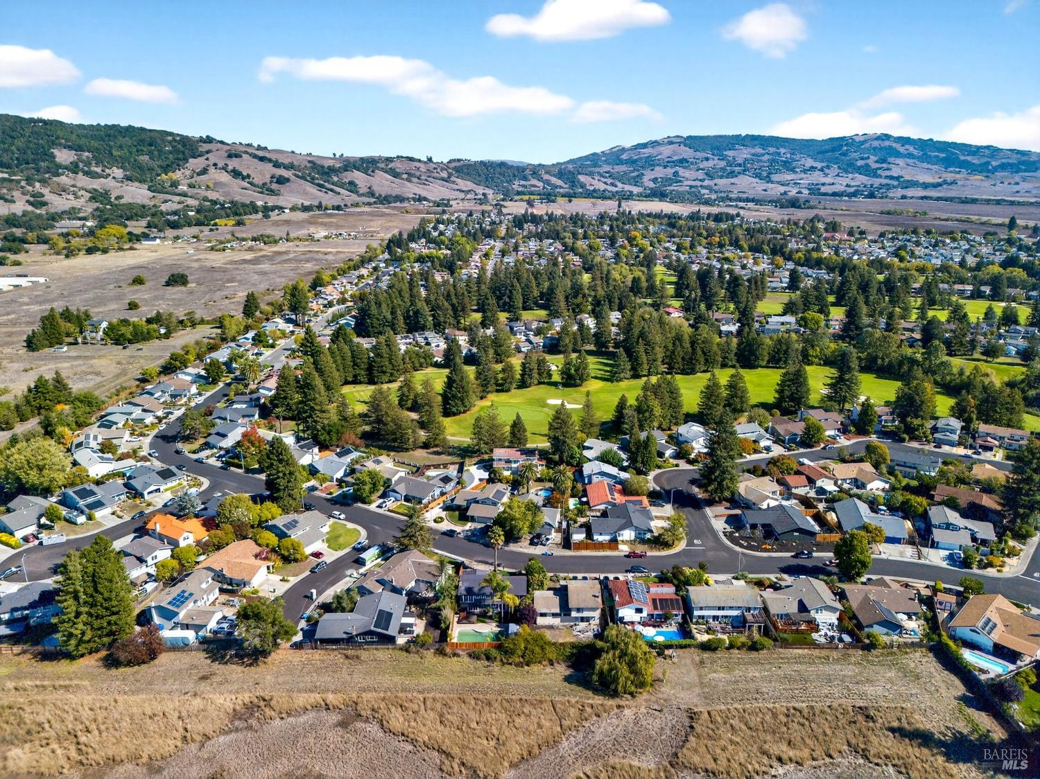Detail Gallery Image 64 of 67 For 690 Holly Ave, Rohnert Park,  CA 94928 - 5 Beds | 3 Baths