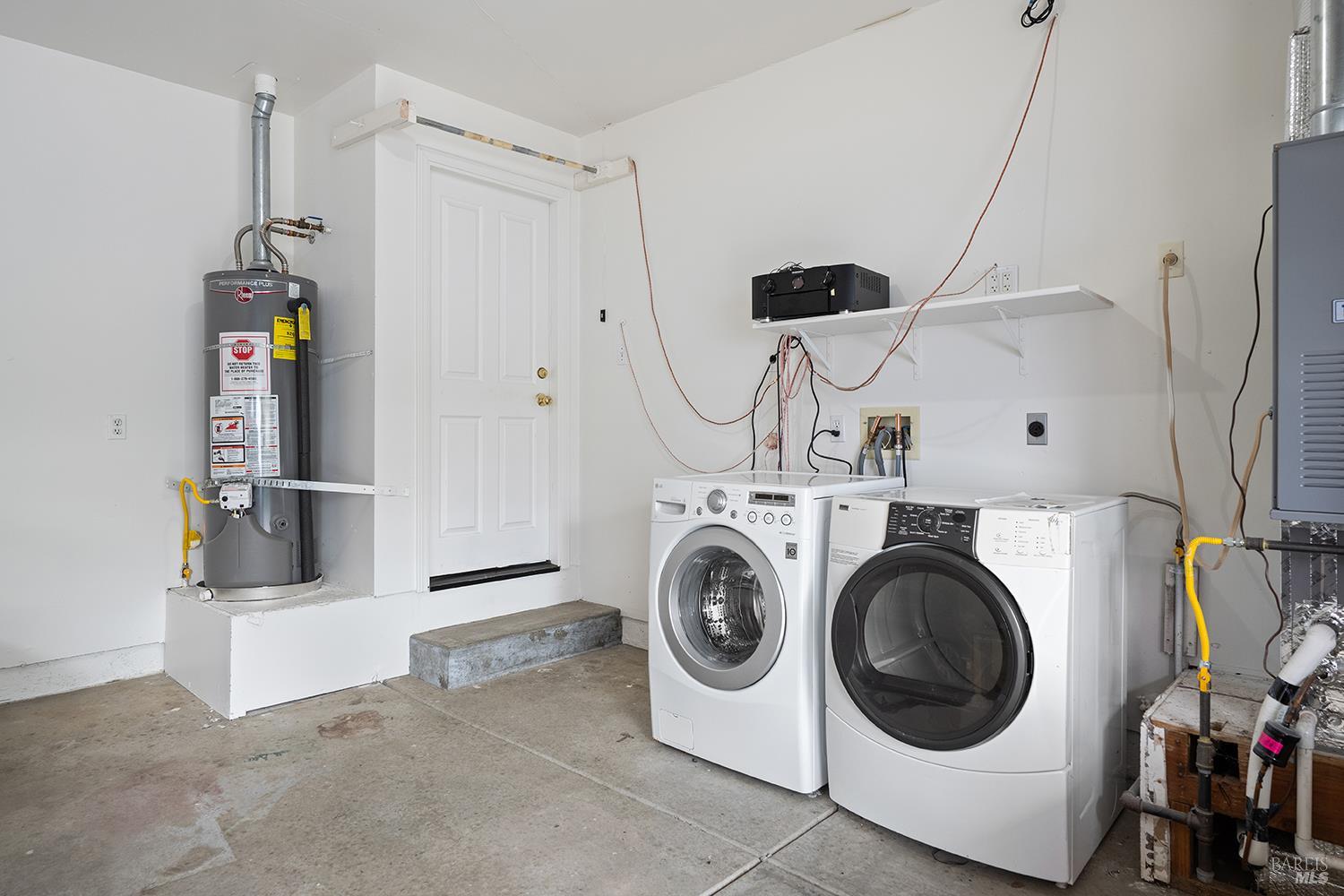 Detail Gallery Image 23 of 43 For 431 University St, Healdsburg,  CA 95448 - – Beds | – Baths