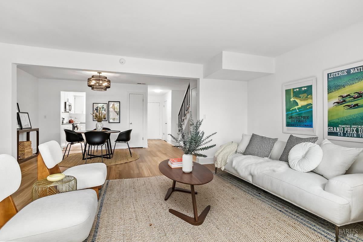 Detail Gallery Image 6 of 24 For 8 Park Crest Ct #C,  Novato,  CA 94947 - 3 Beds | 2/1 Baths