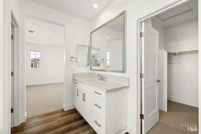 Detail Gallery Image 16 of 30 For 2716 Amora Cir, Santa Rosa,  CA 95407 - 3 Beds | 4/1 Baths