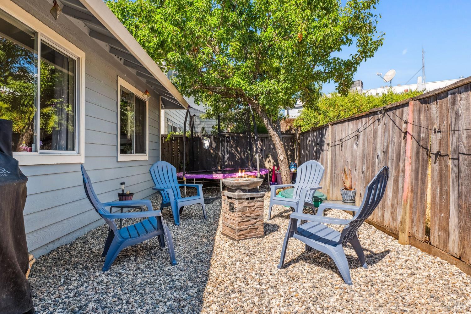 Detail Gallery Image 24 of 26 For 118 Garden Circle Way, Cloverdale,  CA 95425 - 3 Beds | 1/1 Baths