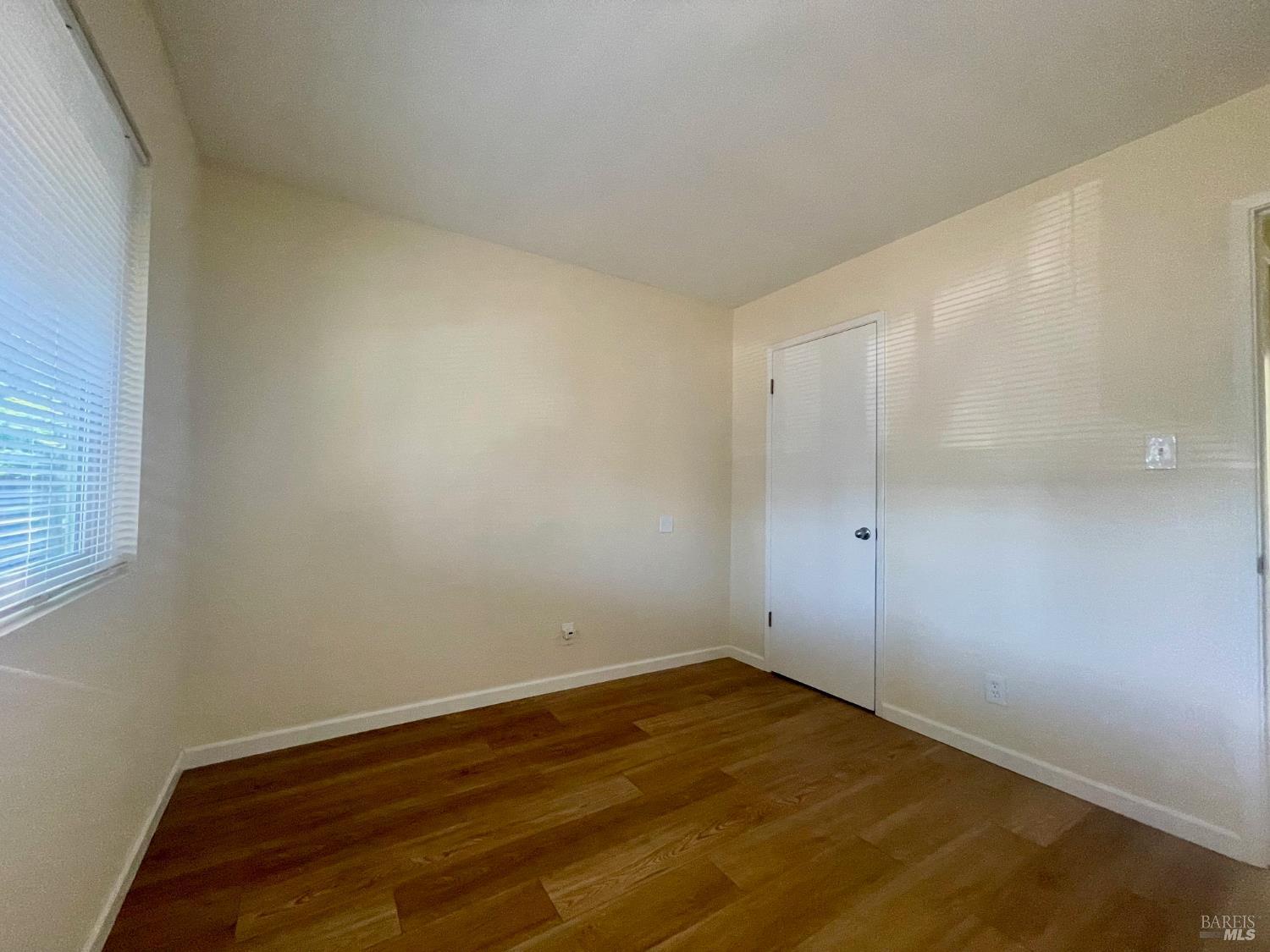 Detail Gallery Image 13 of 34 For 1930 L Ellenburg St, Vallejo,  CA 94590 - 5 Beds | 2 Baths