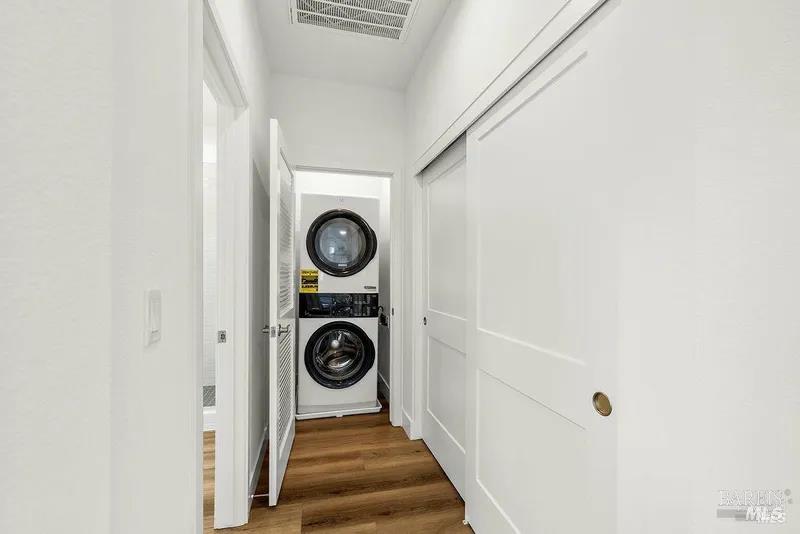 Detail Gallery Image 23 of 30 For 2716 Amora Cir, Santa Rosa,  CA 95407 - 3 Beds | 4/1 Baths