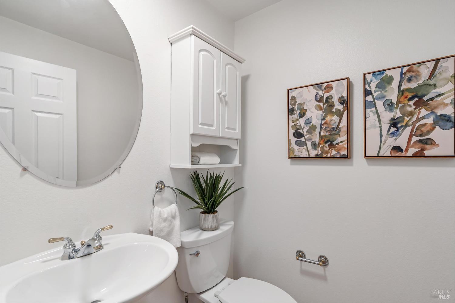 Detail Gallery Image 16 of 38 For 63 Gann Way, Novato,  CA 94949 - 2 Beds | 2/1 Baths