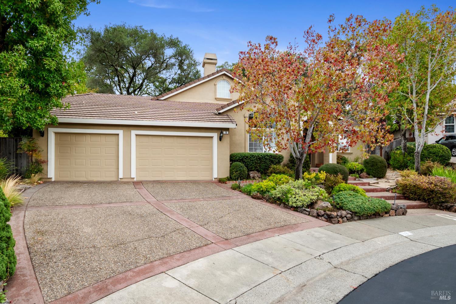 Detail Gallery Image 2 of 68 For 18 Tuscany Ct, Napa,  CA 94558 - 3 Beds | 2/1 Baths