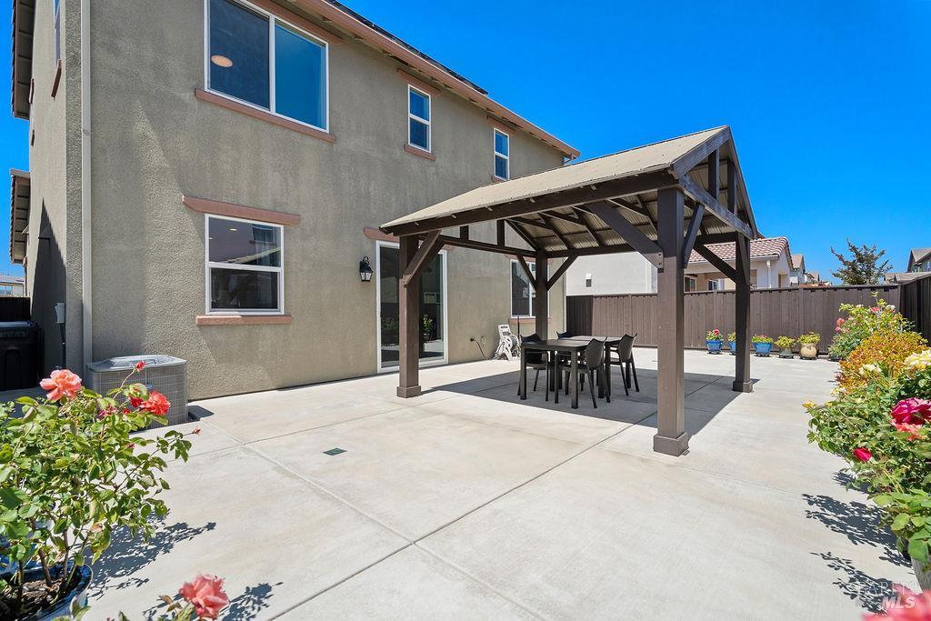 Detail Gallery Image 40 of 48 For 1401 Jamboree Dr, Fairfield,  CA 94533 - 3 Beds | 2/1 Baths