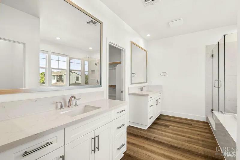 Detail Gallery Image 14 of 30 For 2716 Amora Cir, Santa Rosa,  CA 95407 - 3 Beds | 4/1 Baths