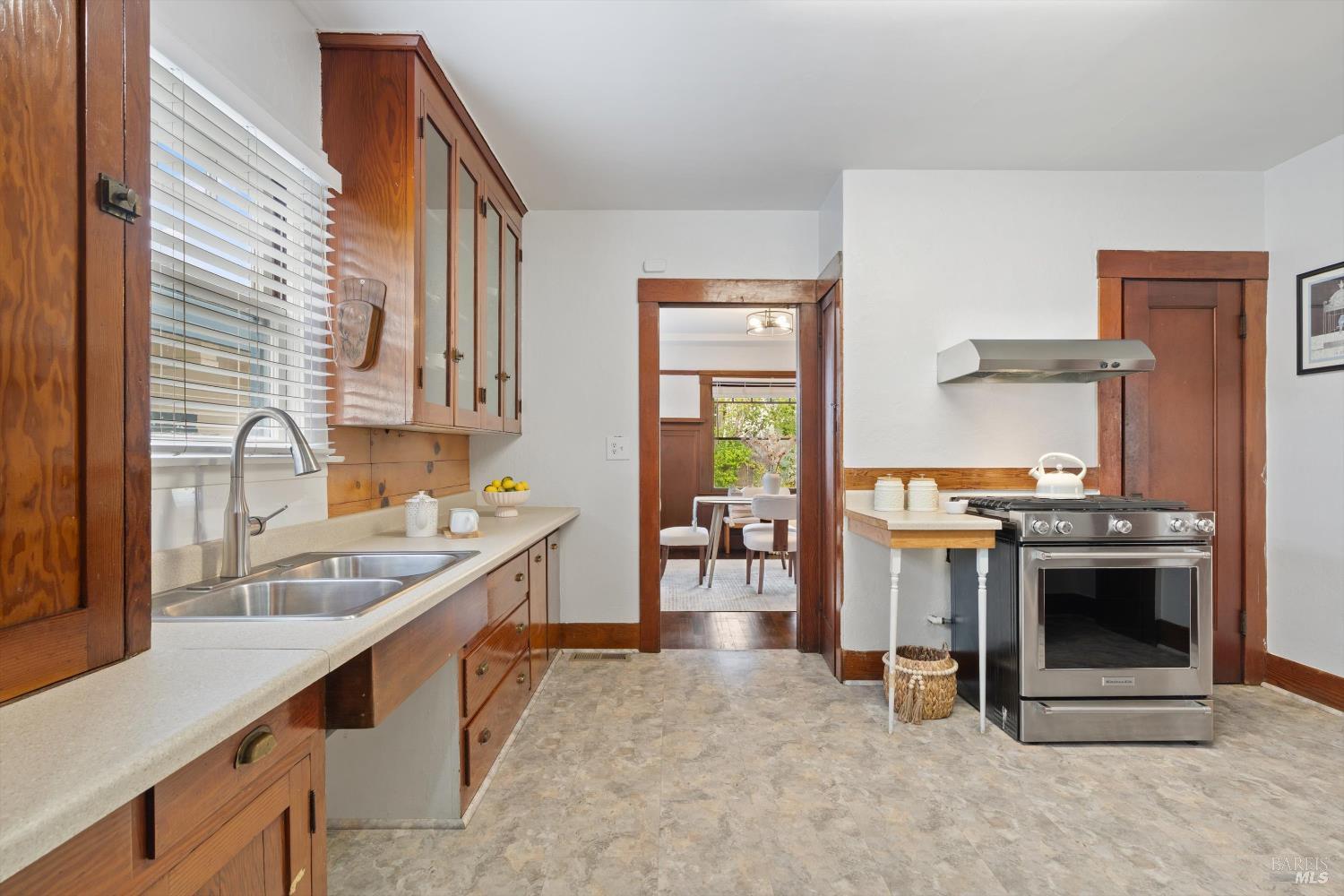 Detail Gallery Image 16 of 58 For 1211 Santa Clara St, Vallejo,  CA 94590 - 4 Beds | 3/1 Baths