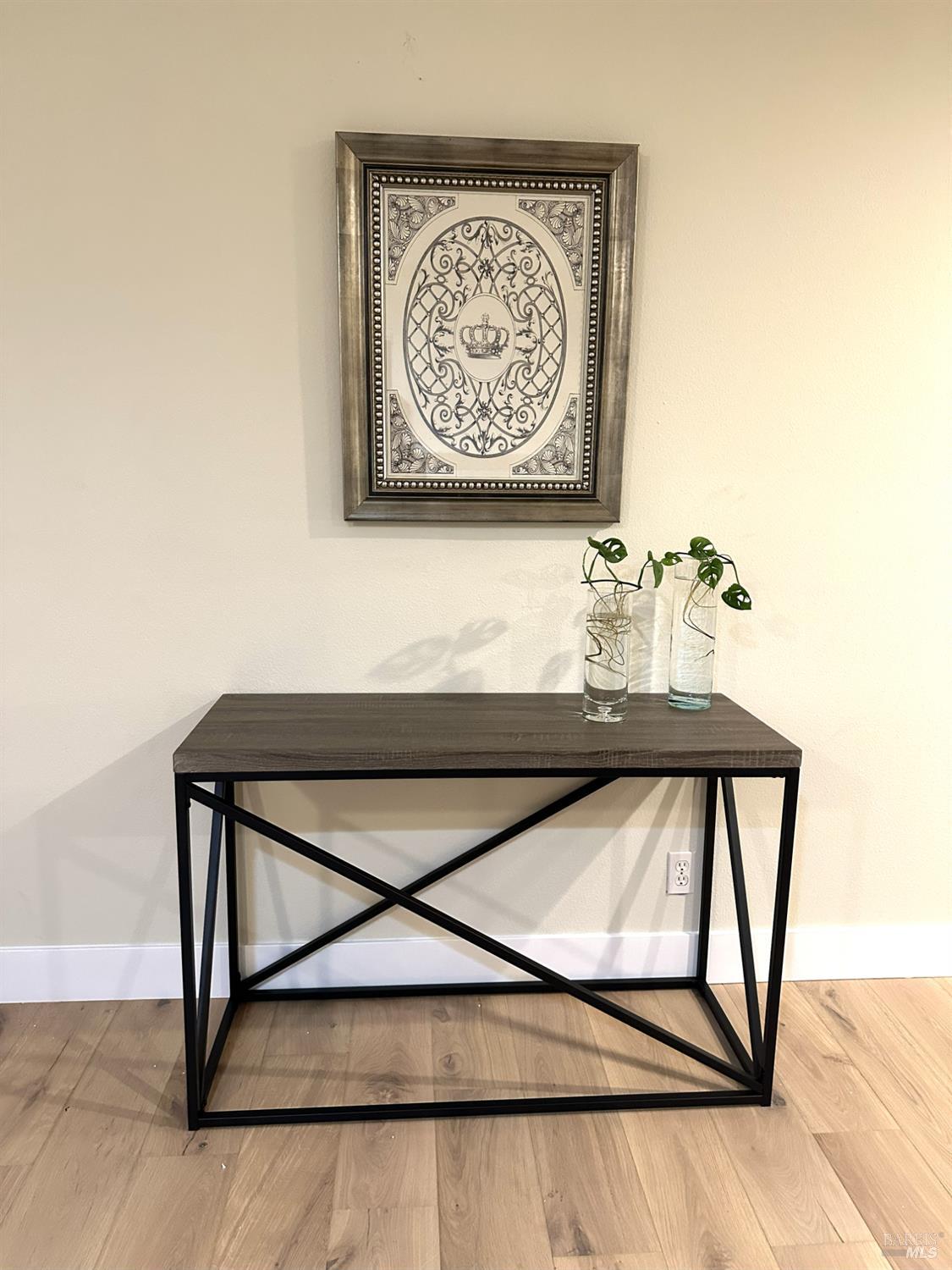 Detail Gallery Image 6 of 12 For 420 Quietwood Dr, San Rafael,  CA 94903 - 3 Beds | 3 Baths