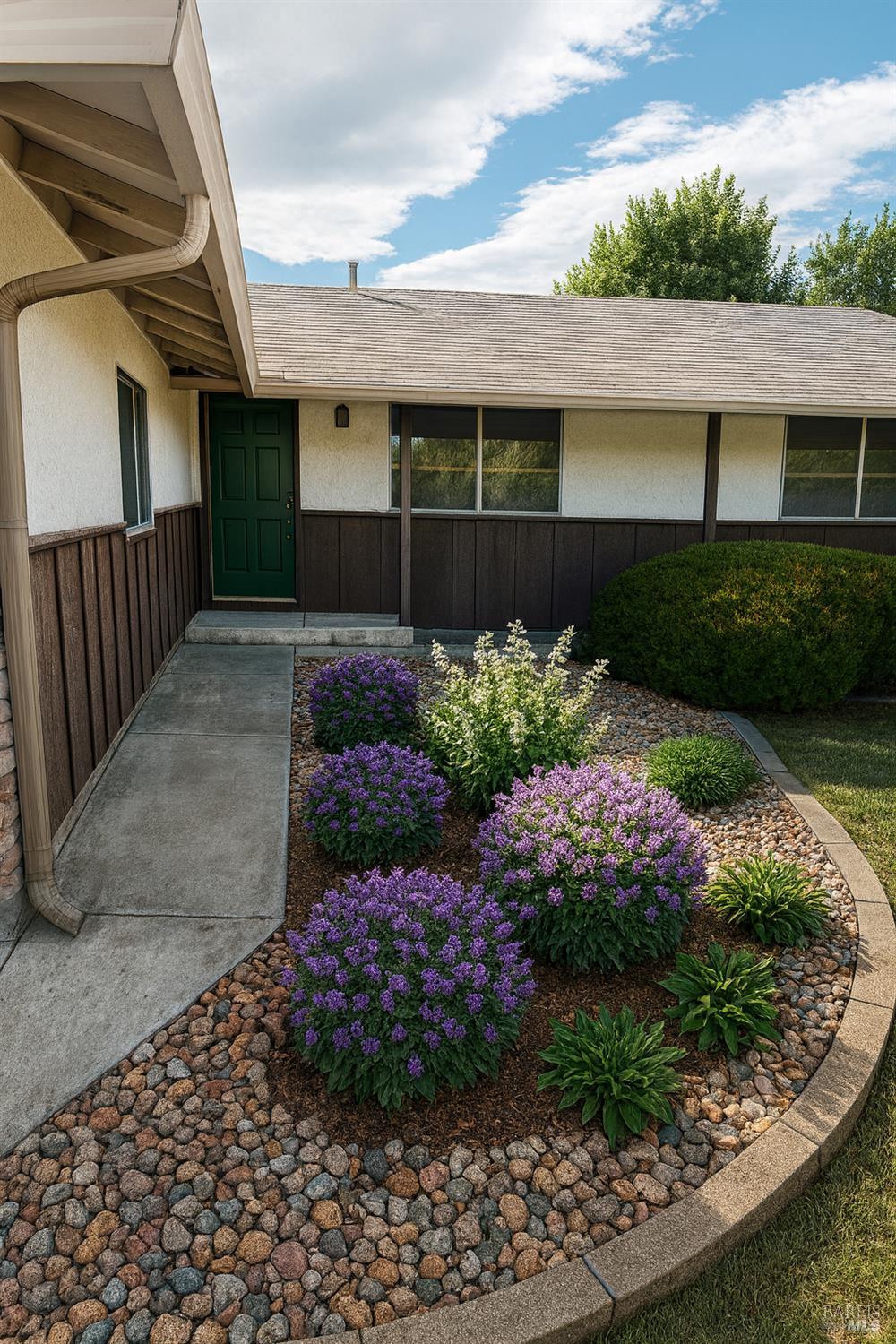 Detail Gallery Image 12 of 44 For 190 Fairview Dr, Vacaville,  CA 95687 - 4 Beds | 2 Baths