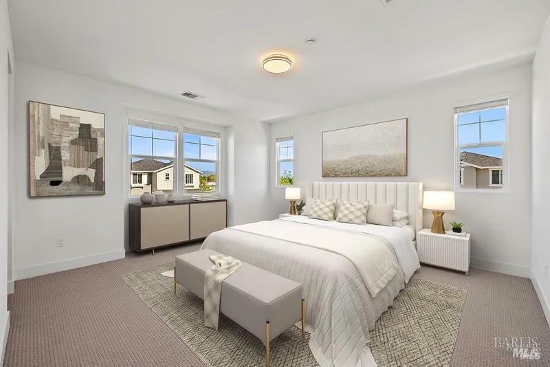 Detail Gallery Image 12 of 30 For 2716 Amora Cir, Santa Rosa,  CA 95407 - 3 Beds | 4/1 Baths