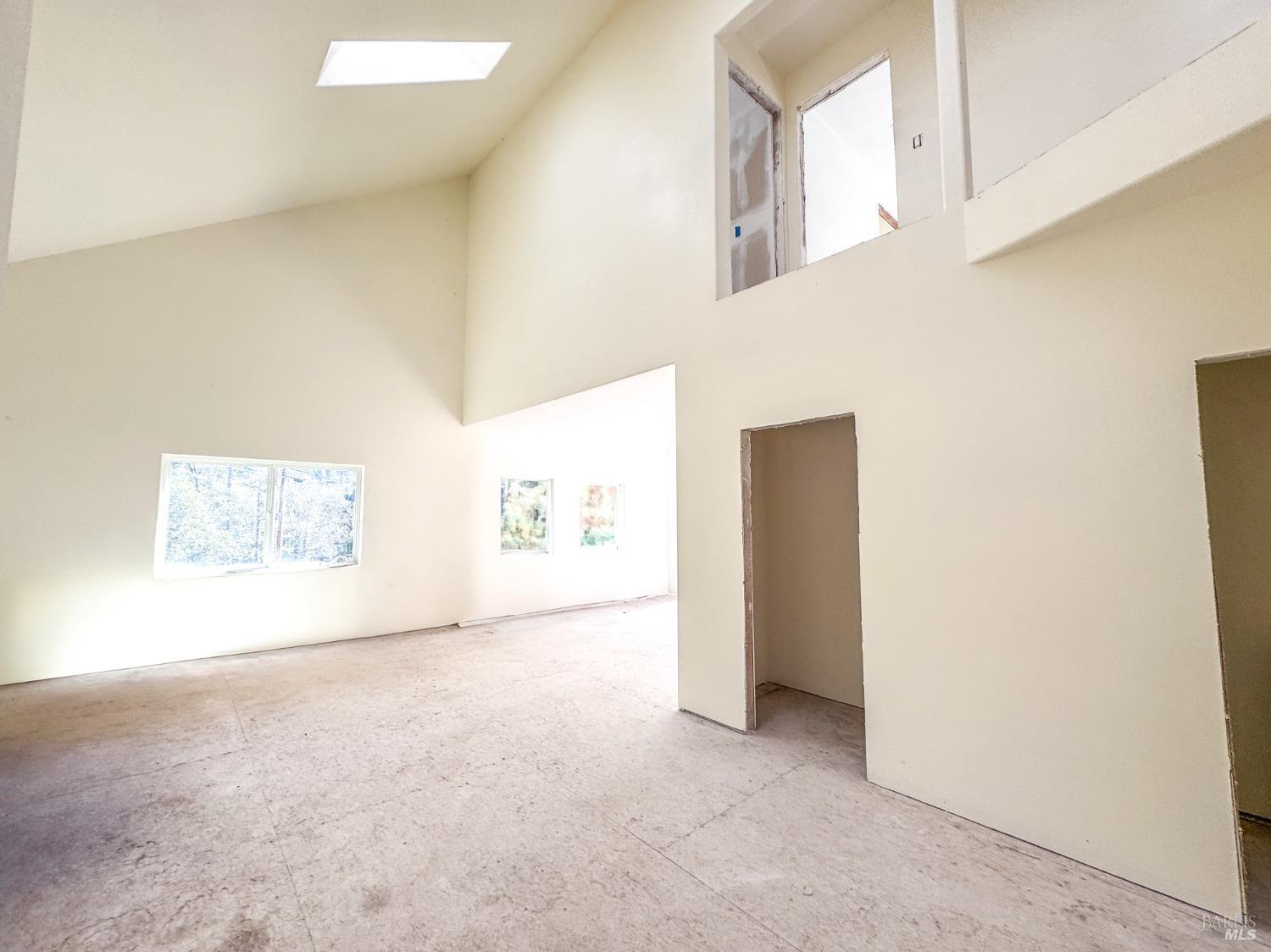 Detail Gallery Image 7 of 29 For 24511 Cypress Dr, Willits,  CA 95490 - 3 Beds | 2/1 Baths