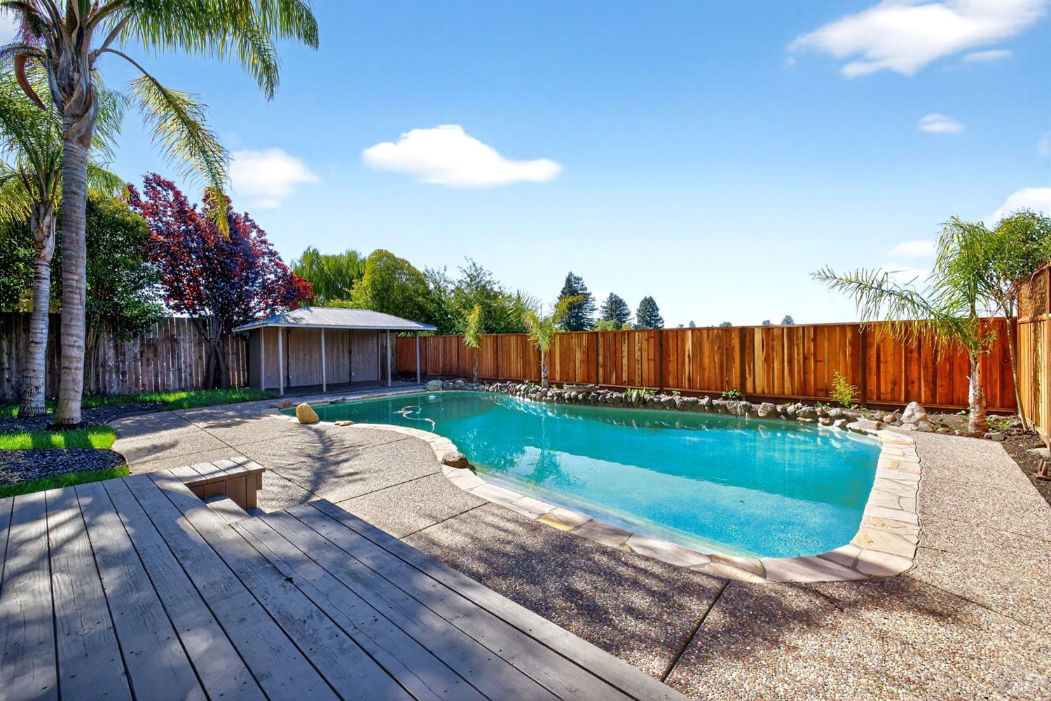 Detail Gallery Image 58 of 67 For 690 Holly Ave, Rohnert Park,  CA 94928 - 5 Beds | 3 Baths